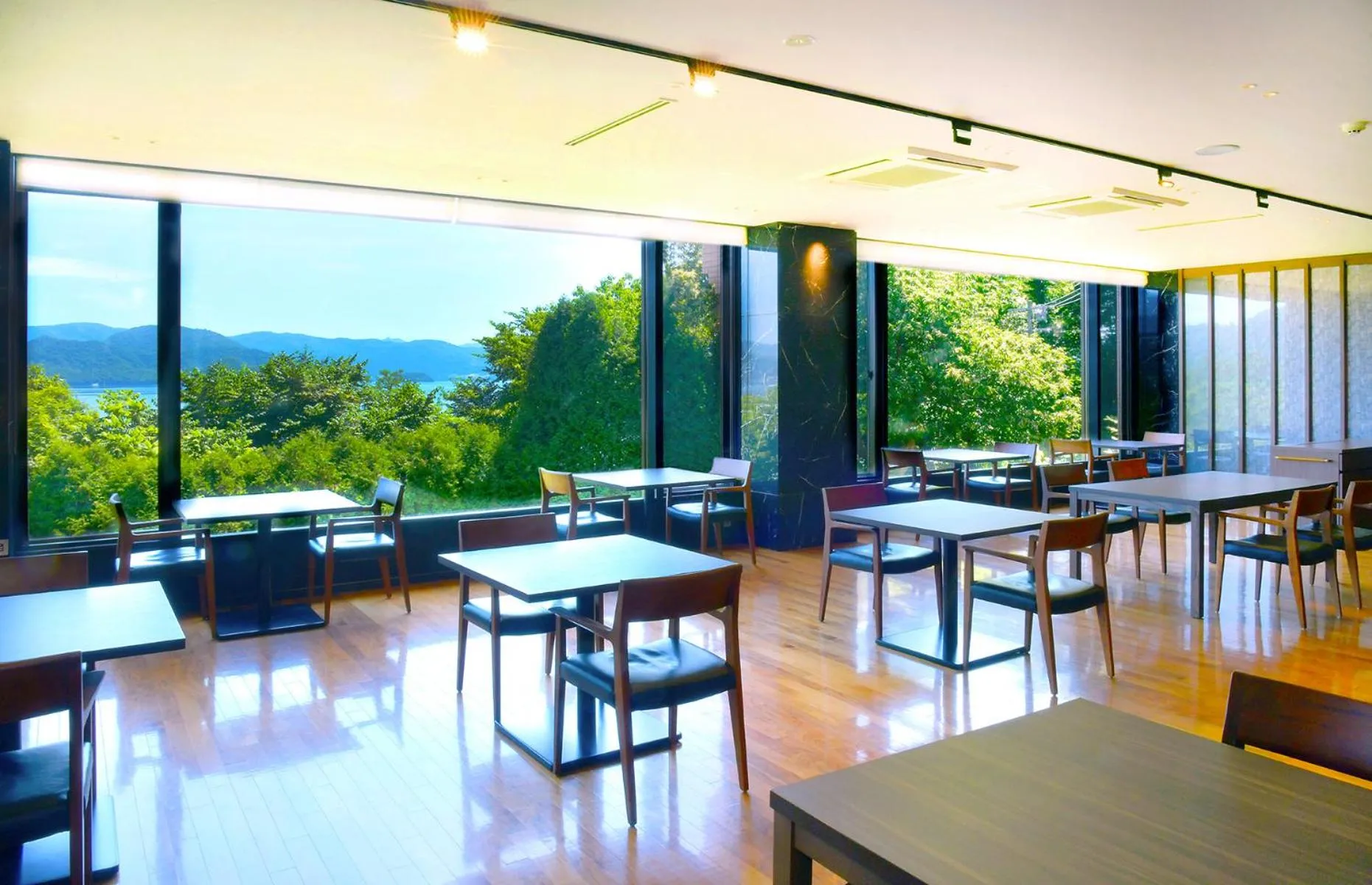 Restaurant/places to eat in Hotel Premium Lake TOYA