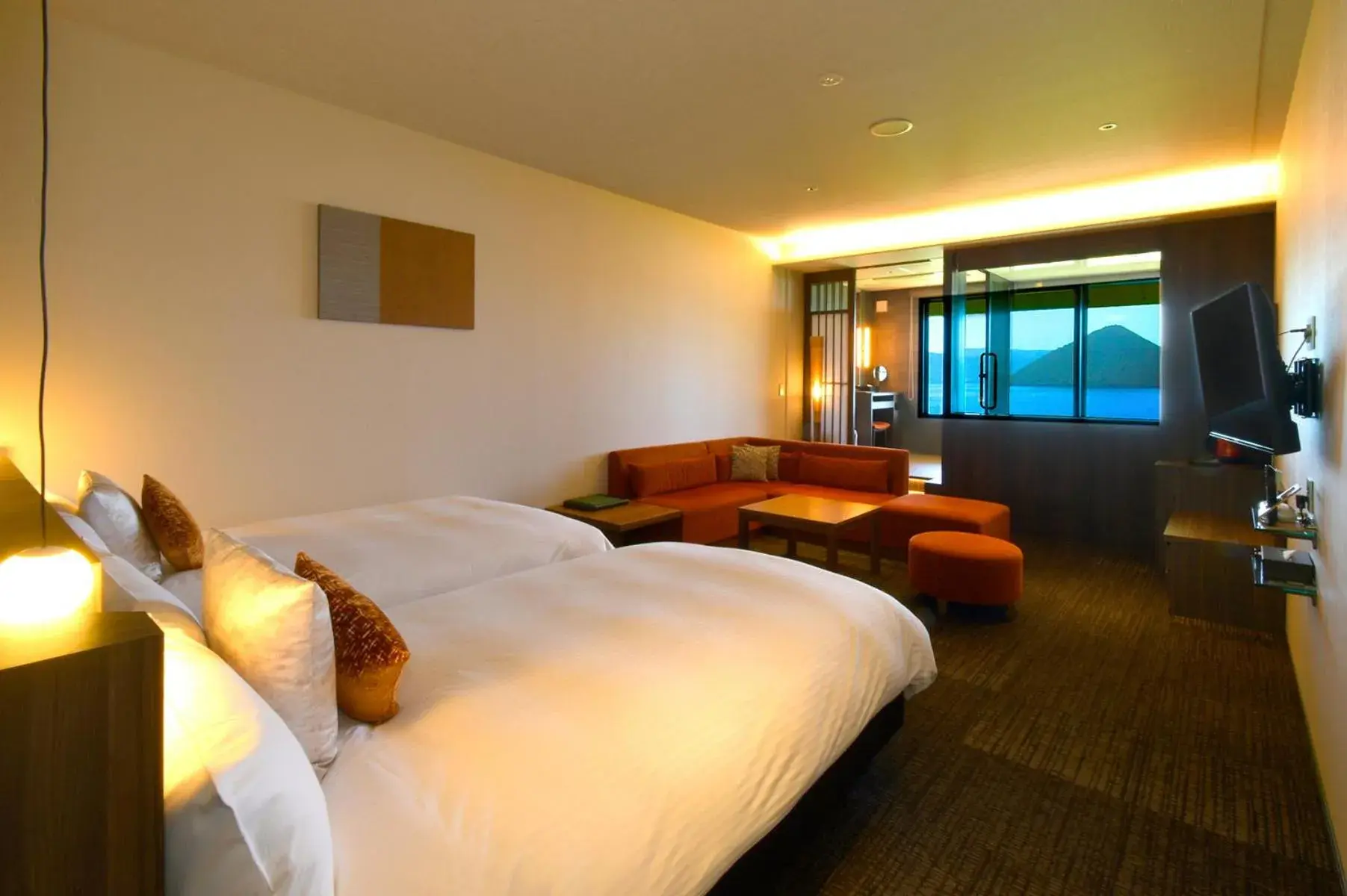 Exective Twin Room with Cypress Onsen View Bath - single occupancy - Non-Smoking in Hotel Premium Lake TOYA Exective Twin Room with Cypress Onsen View Bath - single occupancy - Non-Smoking in Hotel Premium Lake TOYA