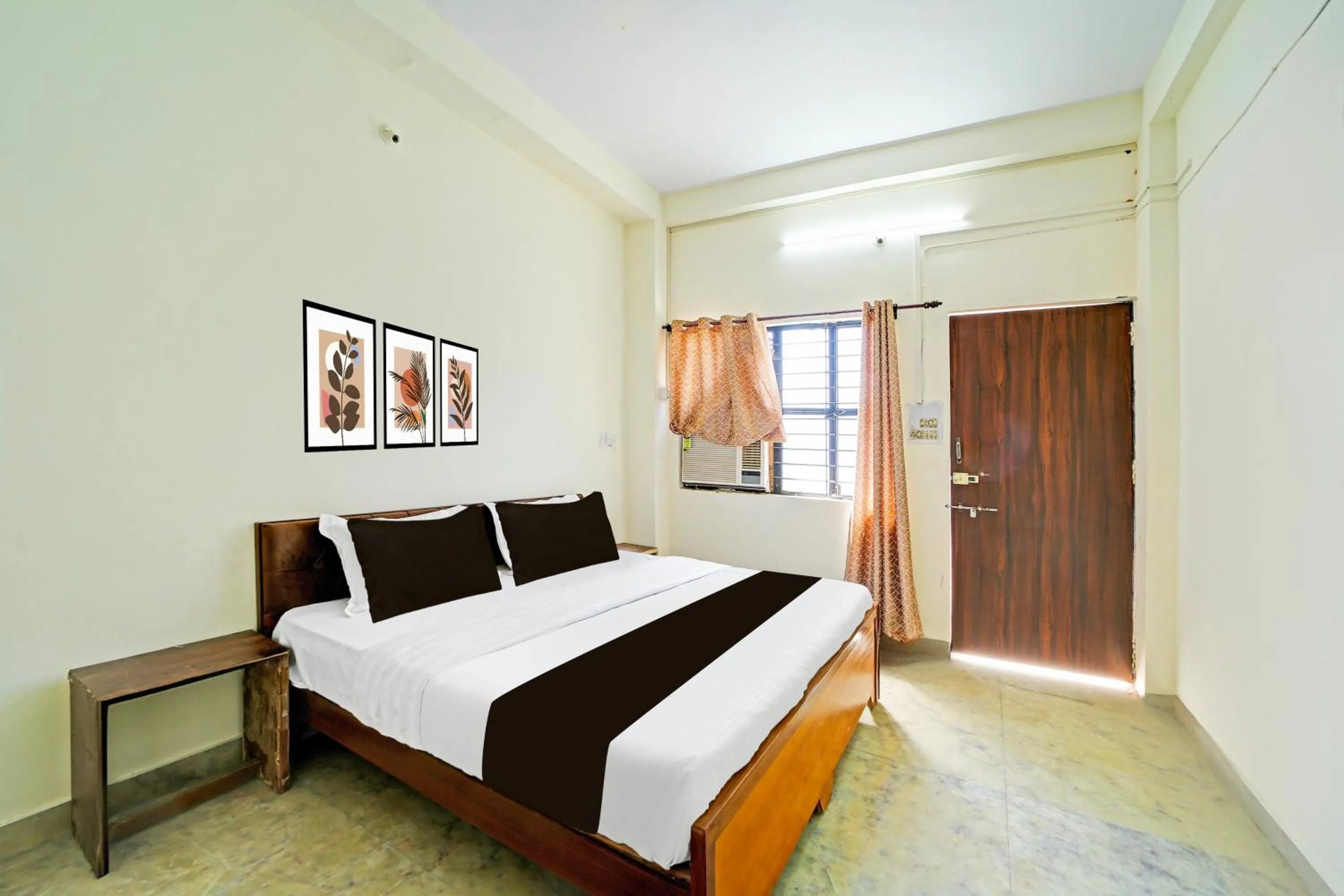 Hotel O AJ Guest House
