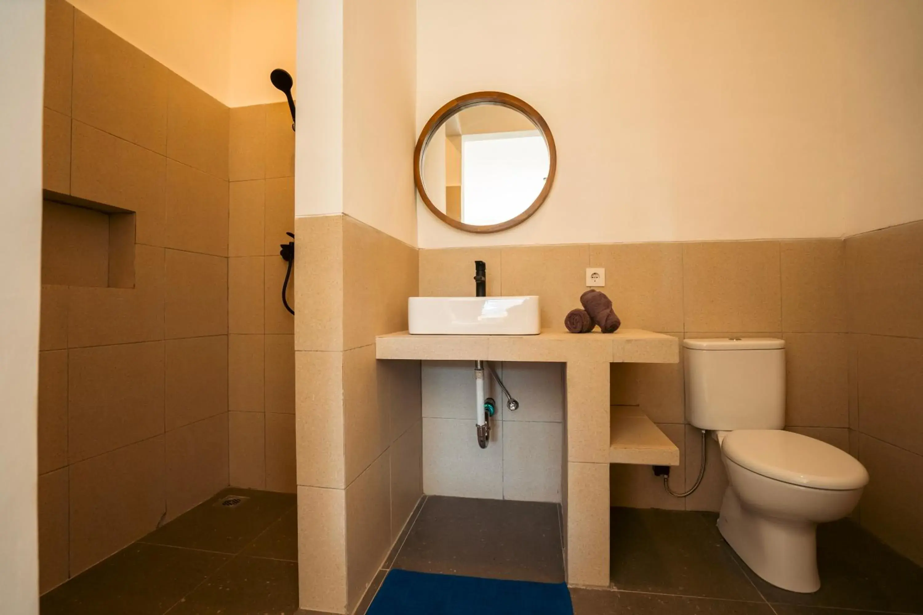 Deluxe Double Room with Balcony in Zena Surf Suite Deluxe Double Room with Balcony in Zena Surf Suite