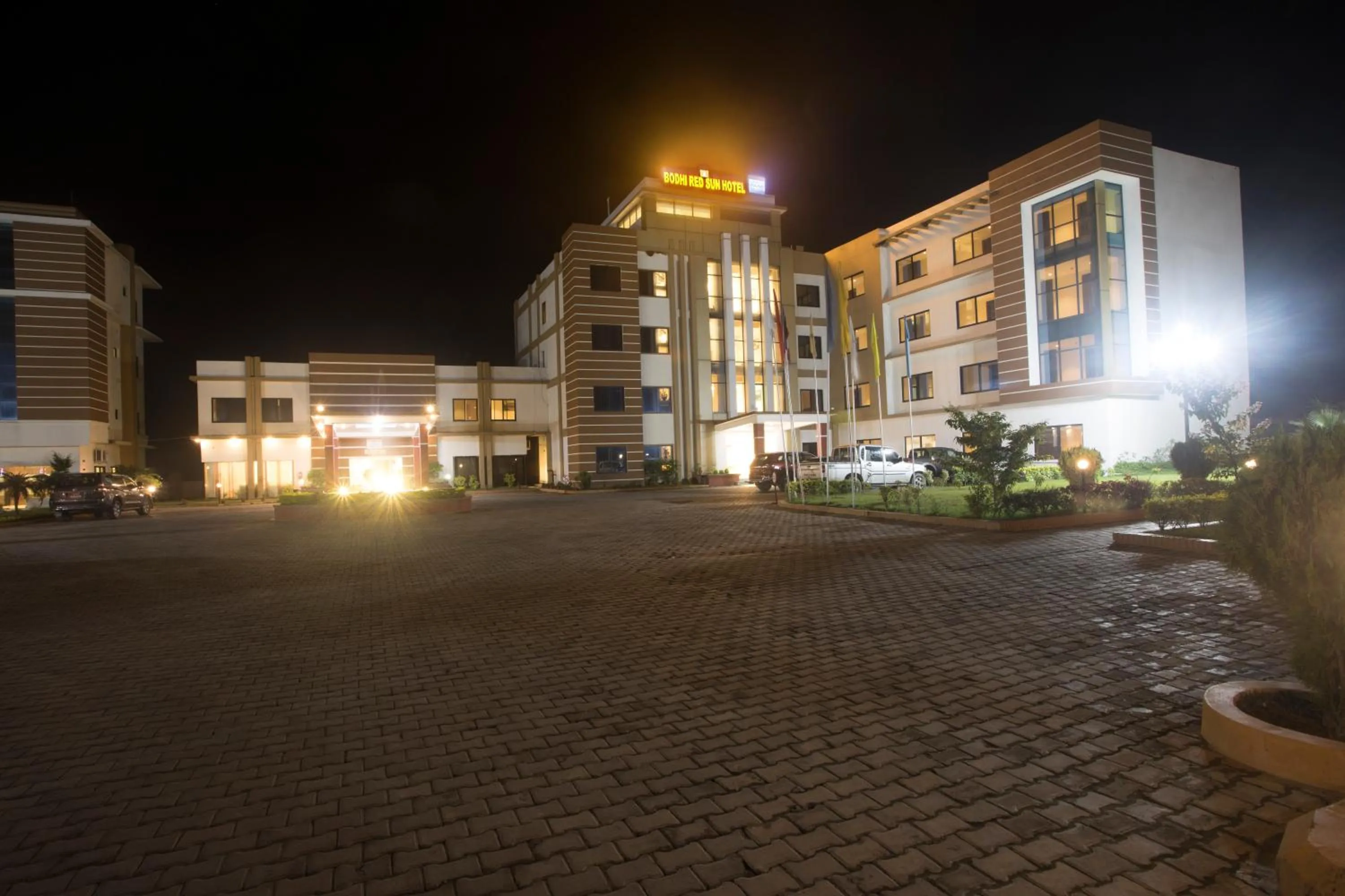 Night in Bodhi Redsun - Gateway to Lumbini, Comfort in Bhairahawa