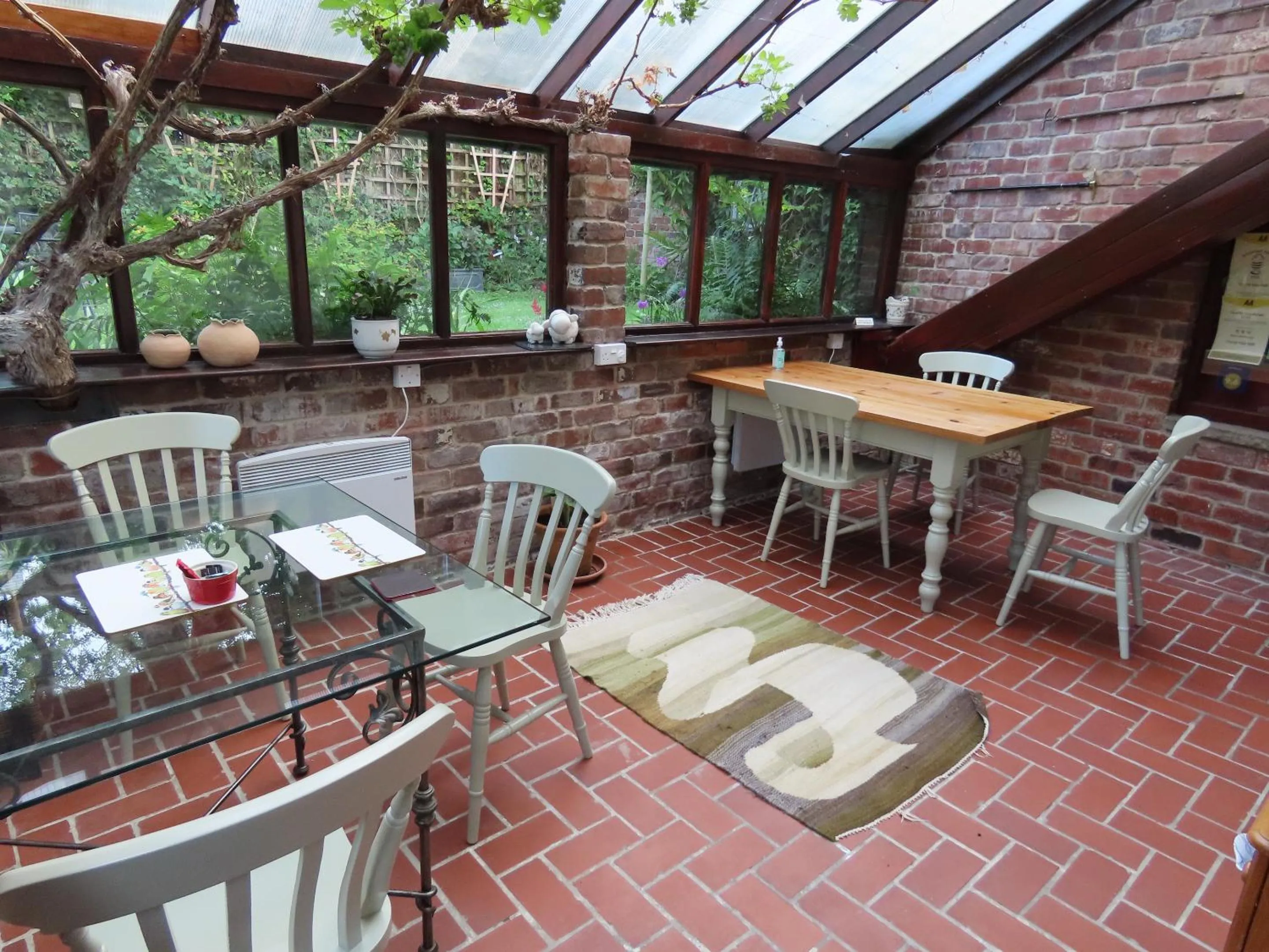 Dining area in Church Villa B & B