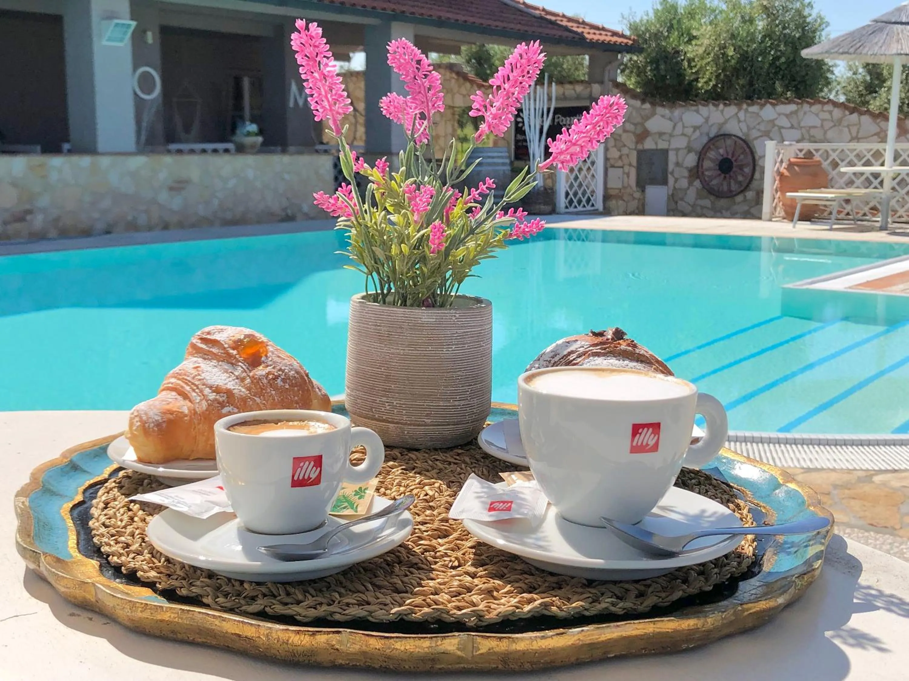 Food and drinks in MORF suites