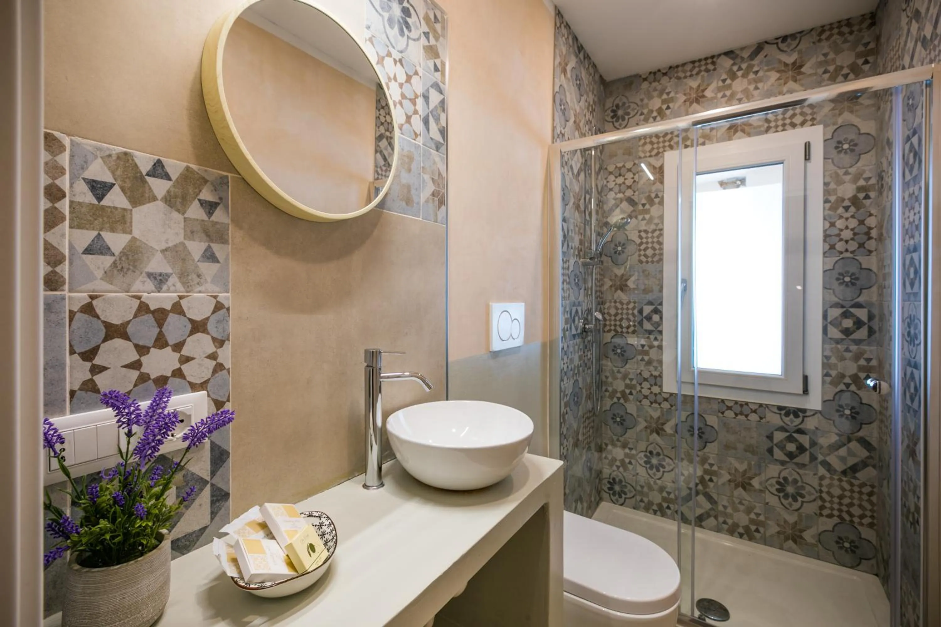 Bathroom in MORF suites