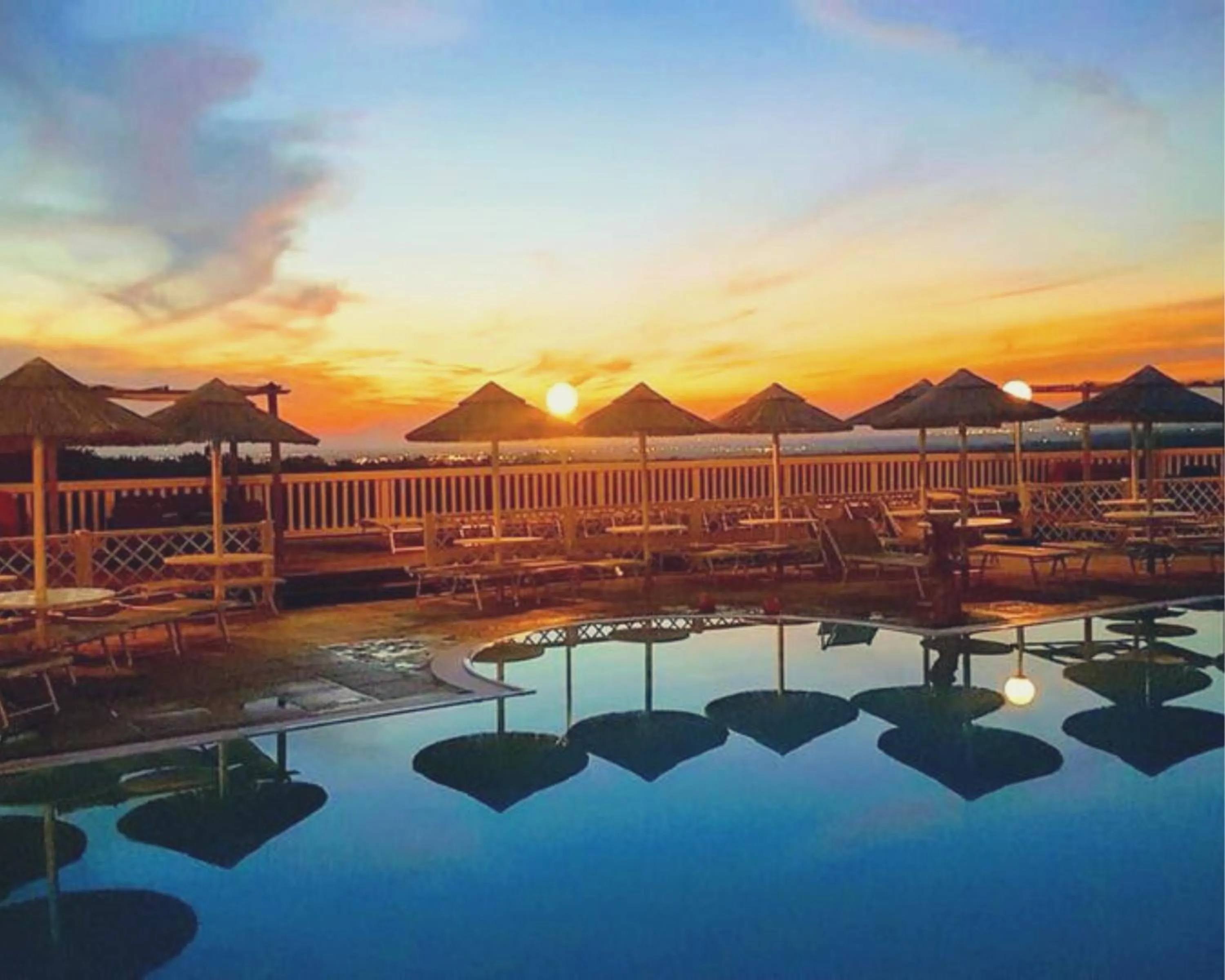 Pool view in MORF suites