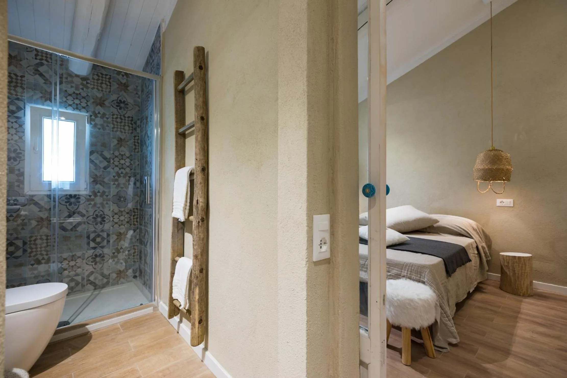 Bathroom, Bed in MORF suites