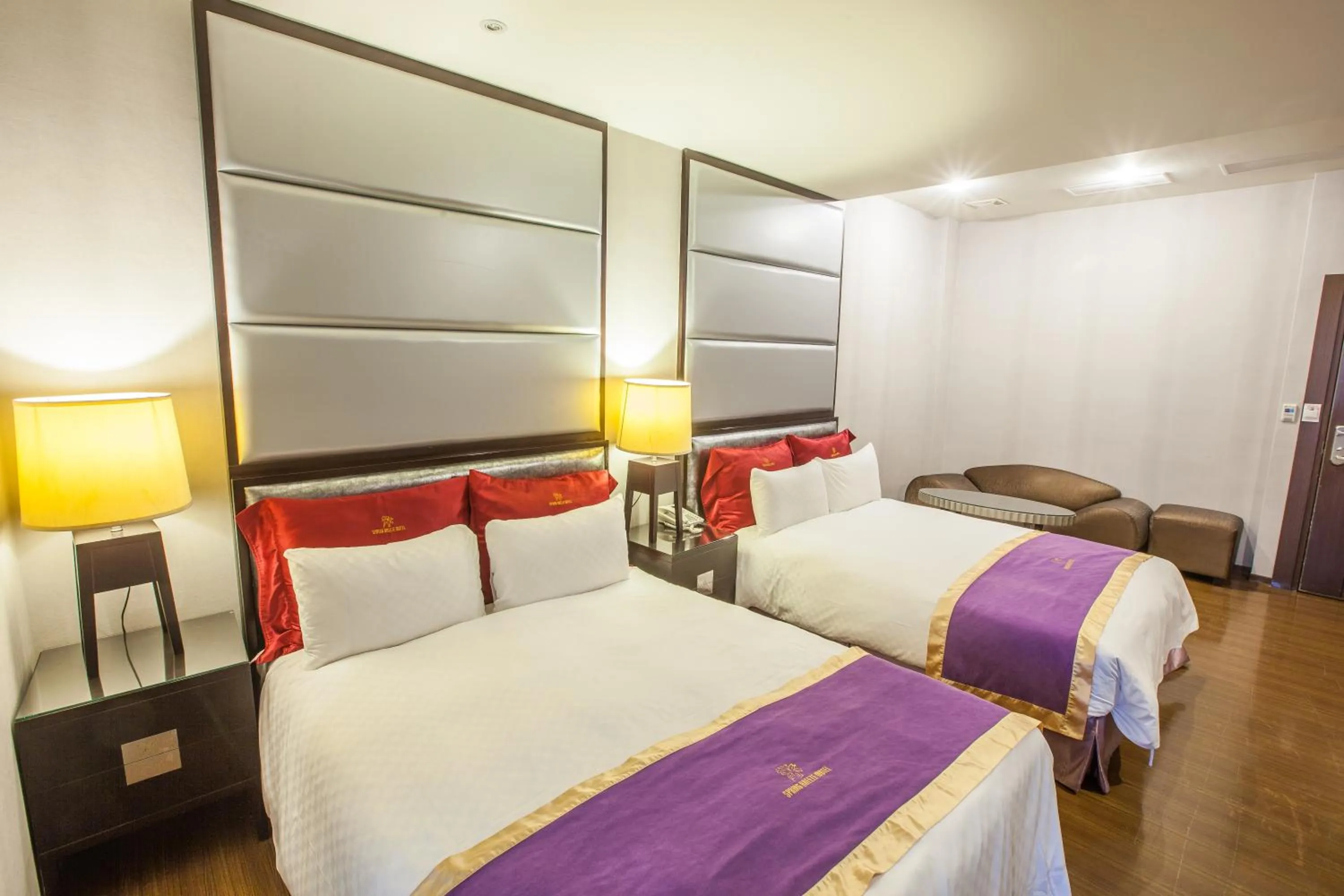 bunk bed, Bed in Spring Breeze Hotel