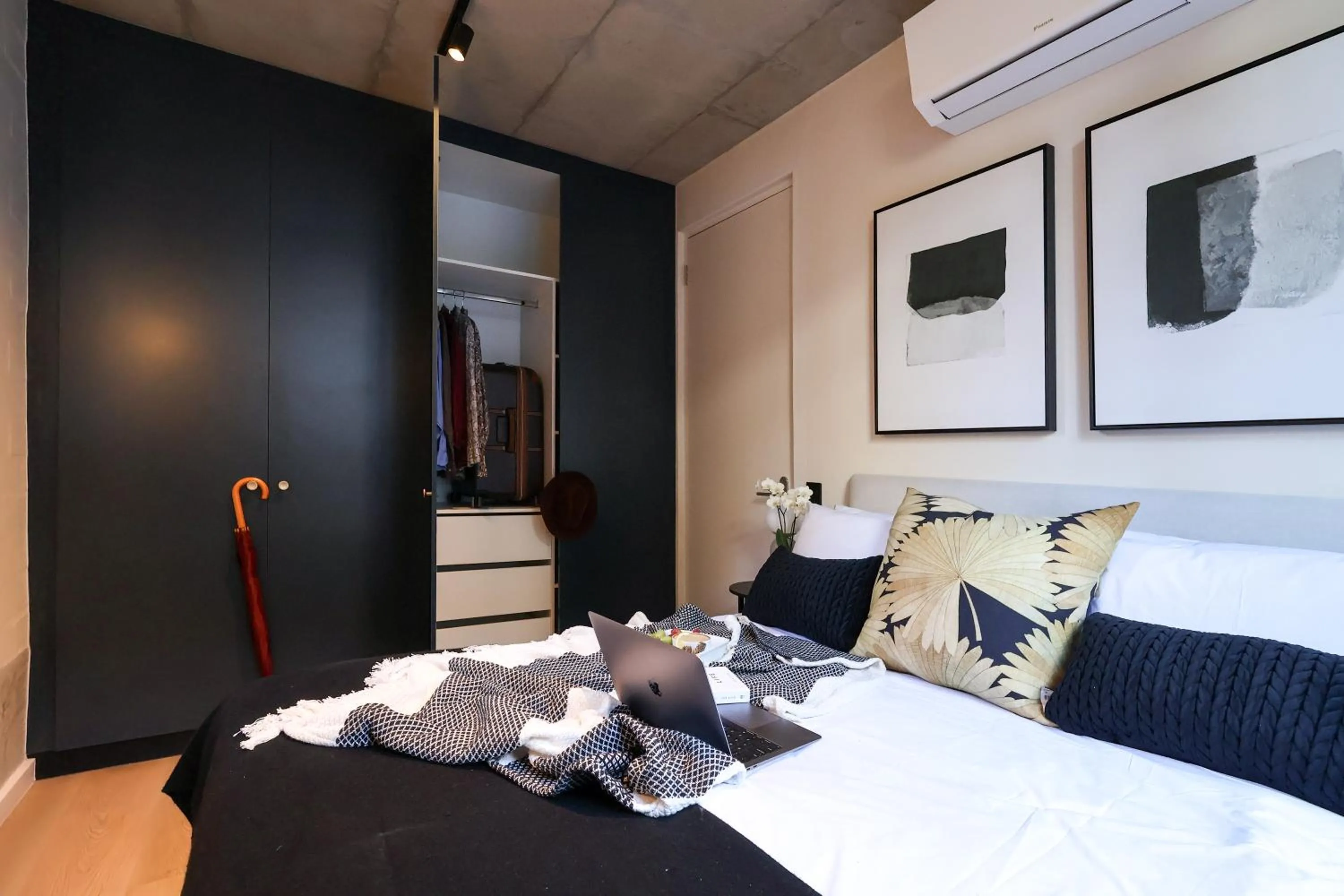 One-Bedroom Apartment in THREE43 ON B - Fluent Serviced Apartments