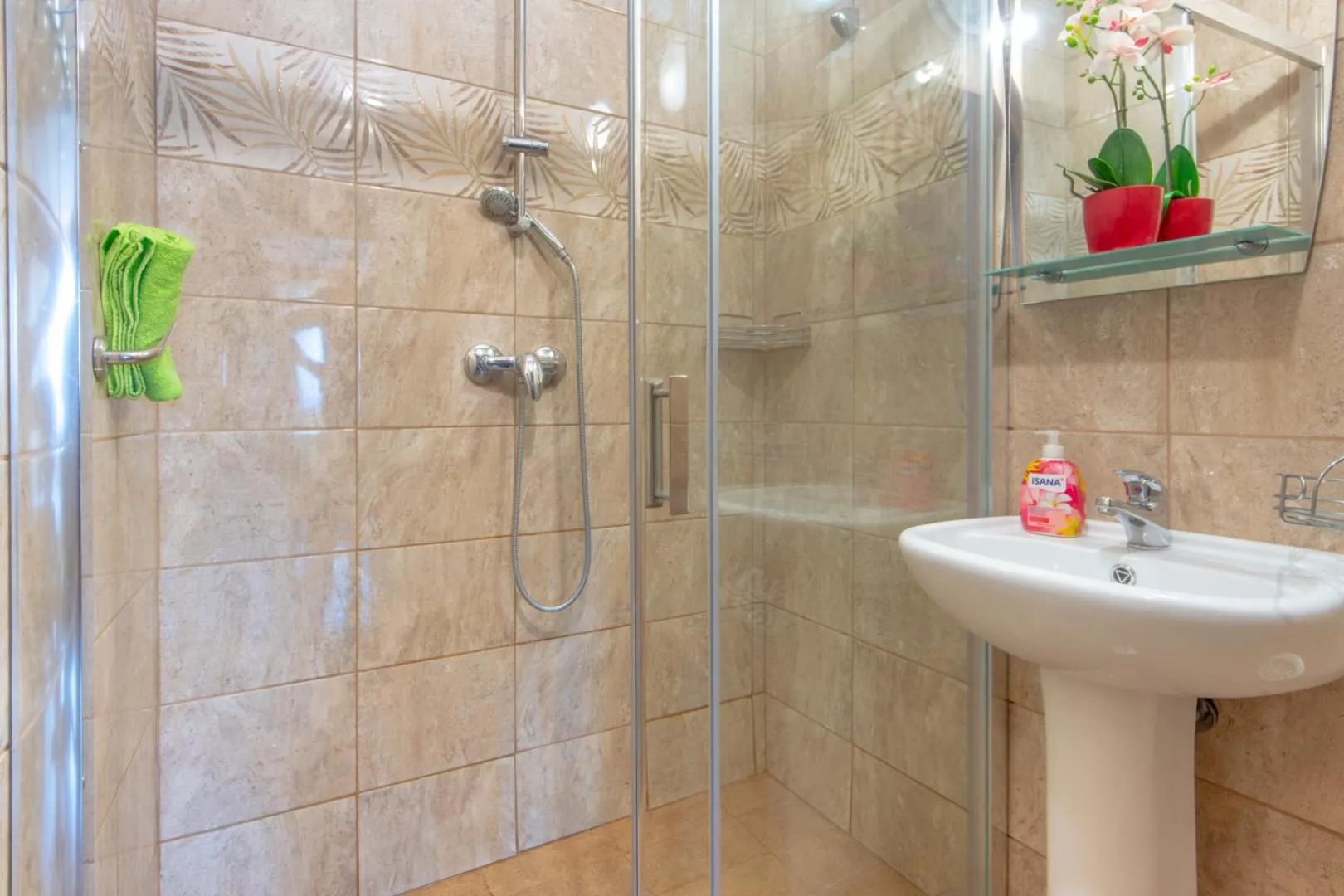 Bathroom in Aqua House Admirał