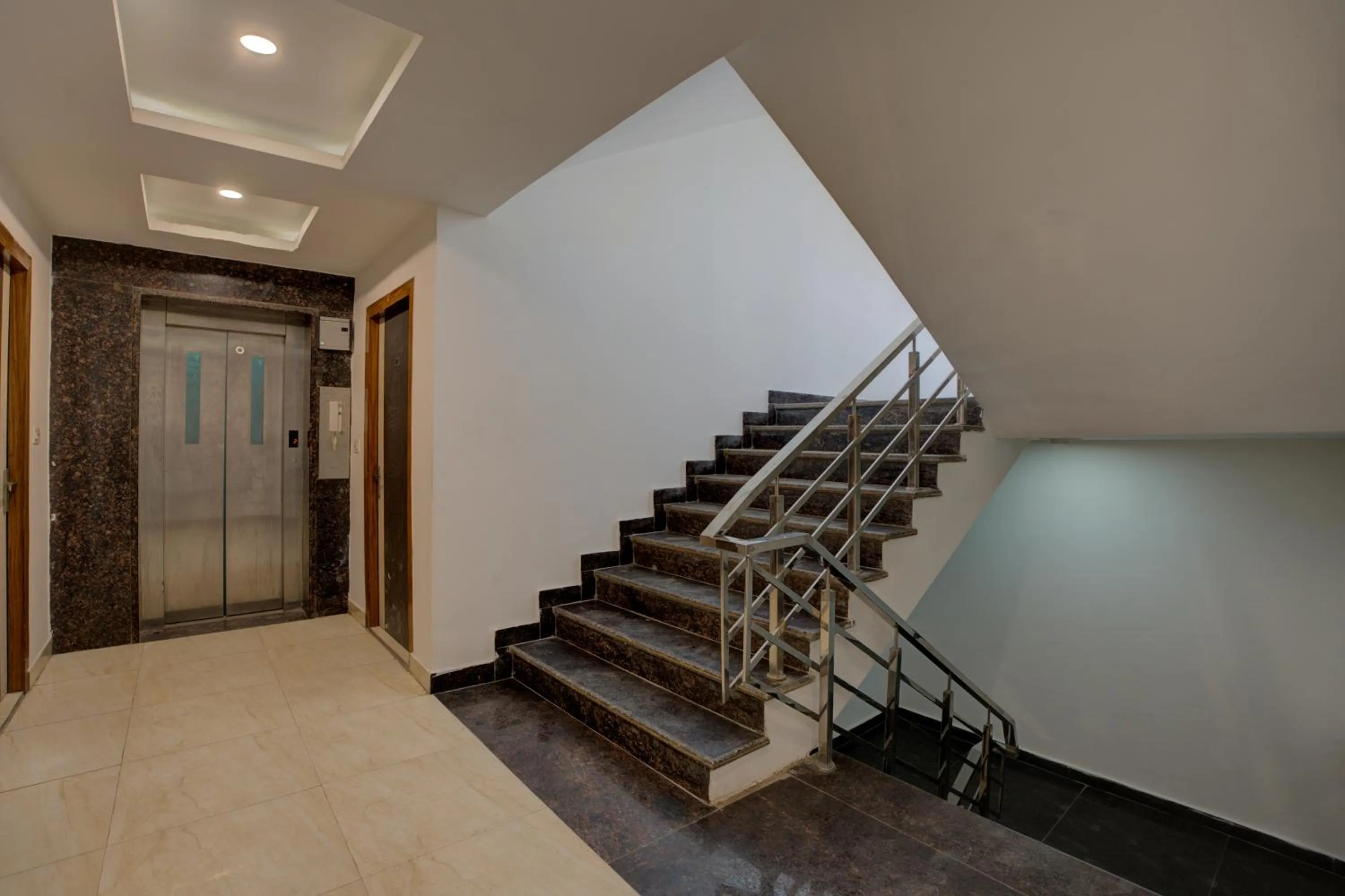 elevator in Hotel Dolphin at Delhi Airport