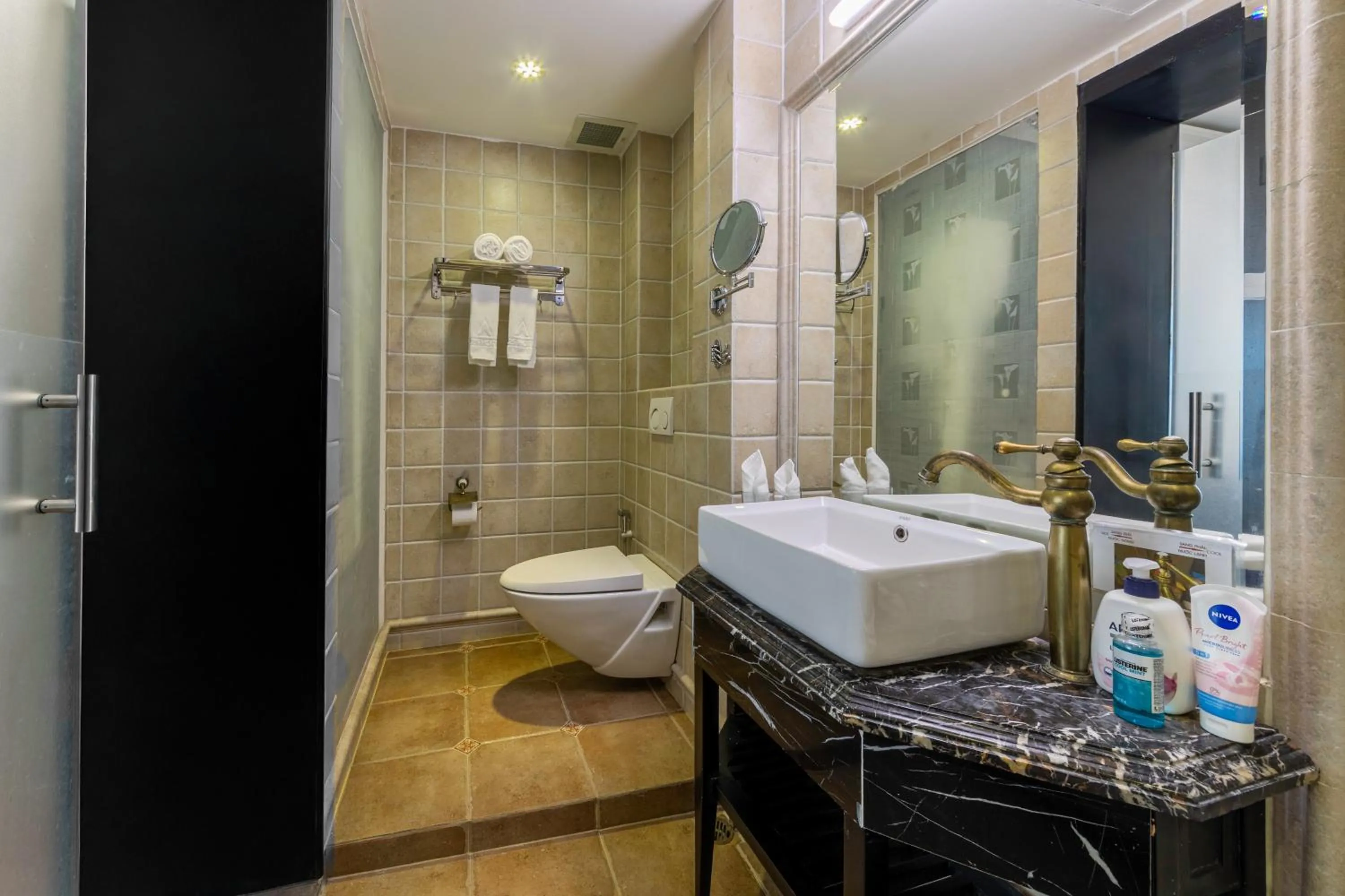 A25 Hotel - 06 Trương Định