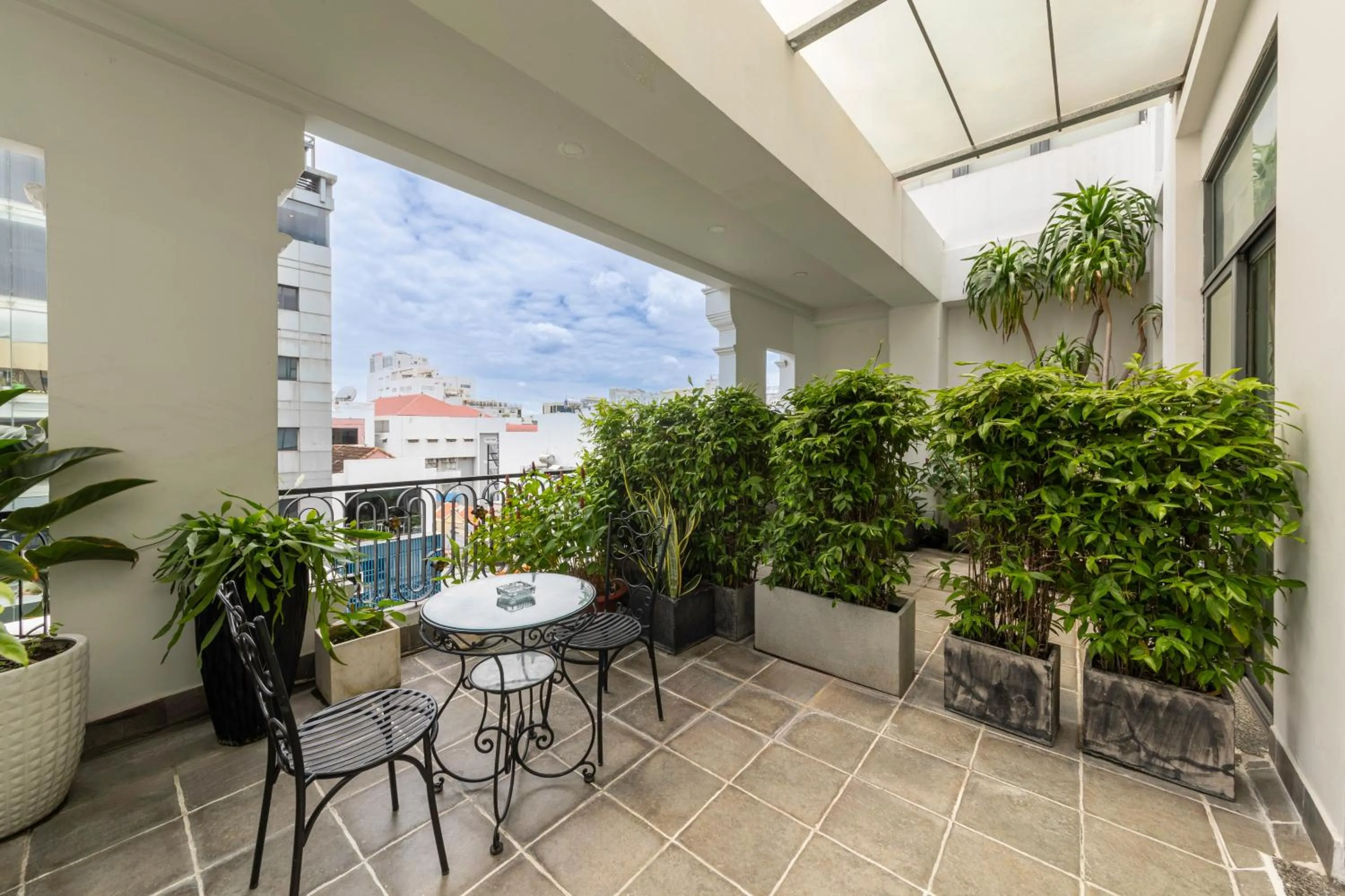 A25 Hotel - 06 Trương Định