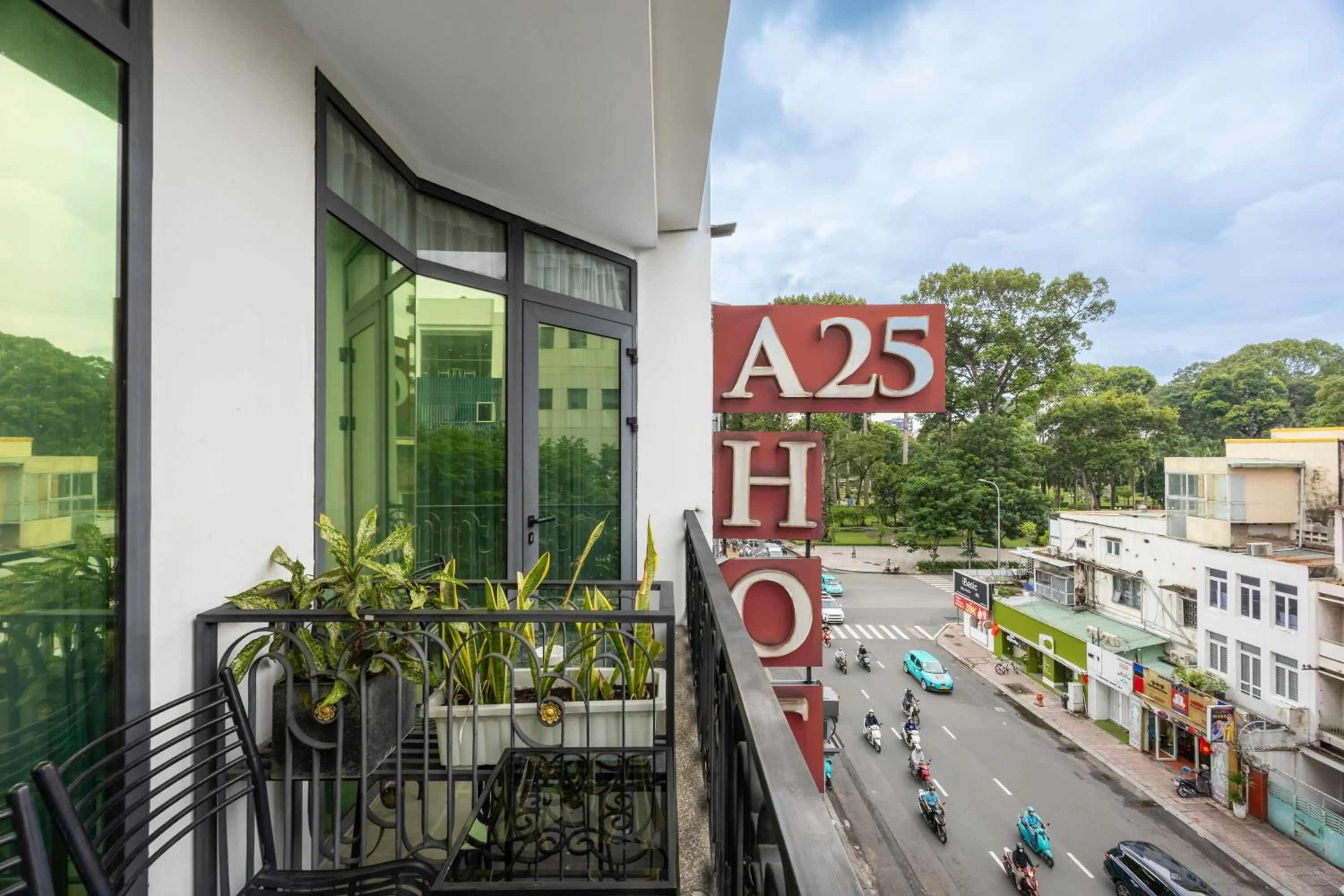 A25 Hotel - 06 Trương Định