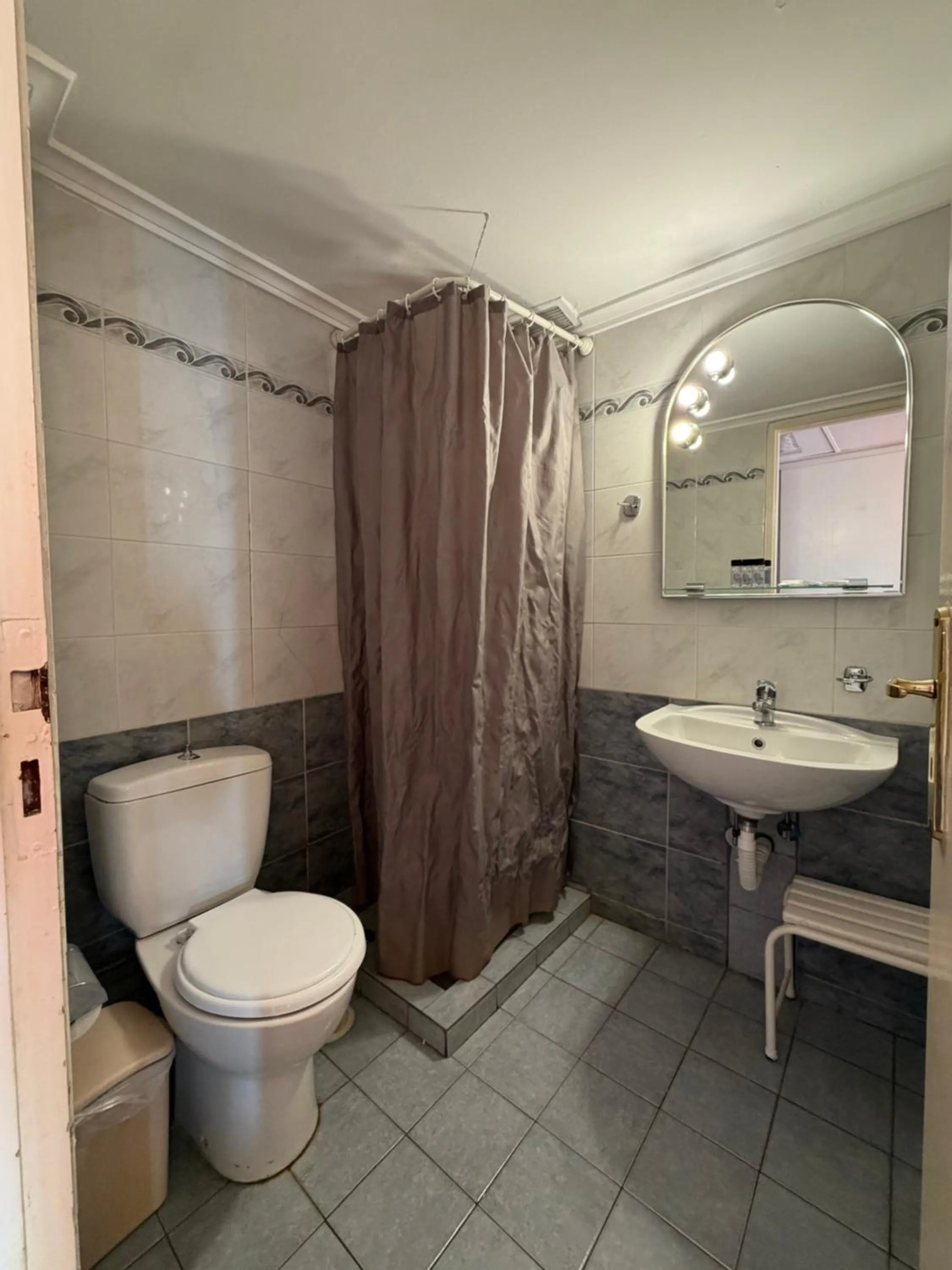 Bathroom in Cavo D' Oro