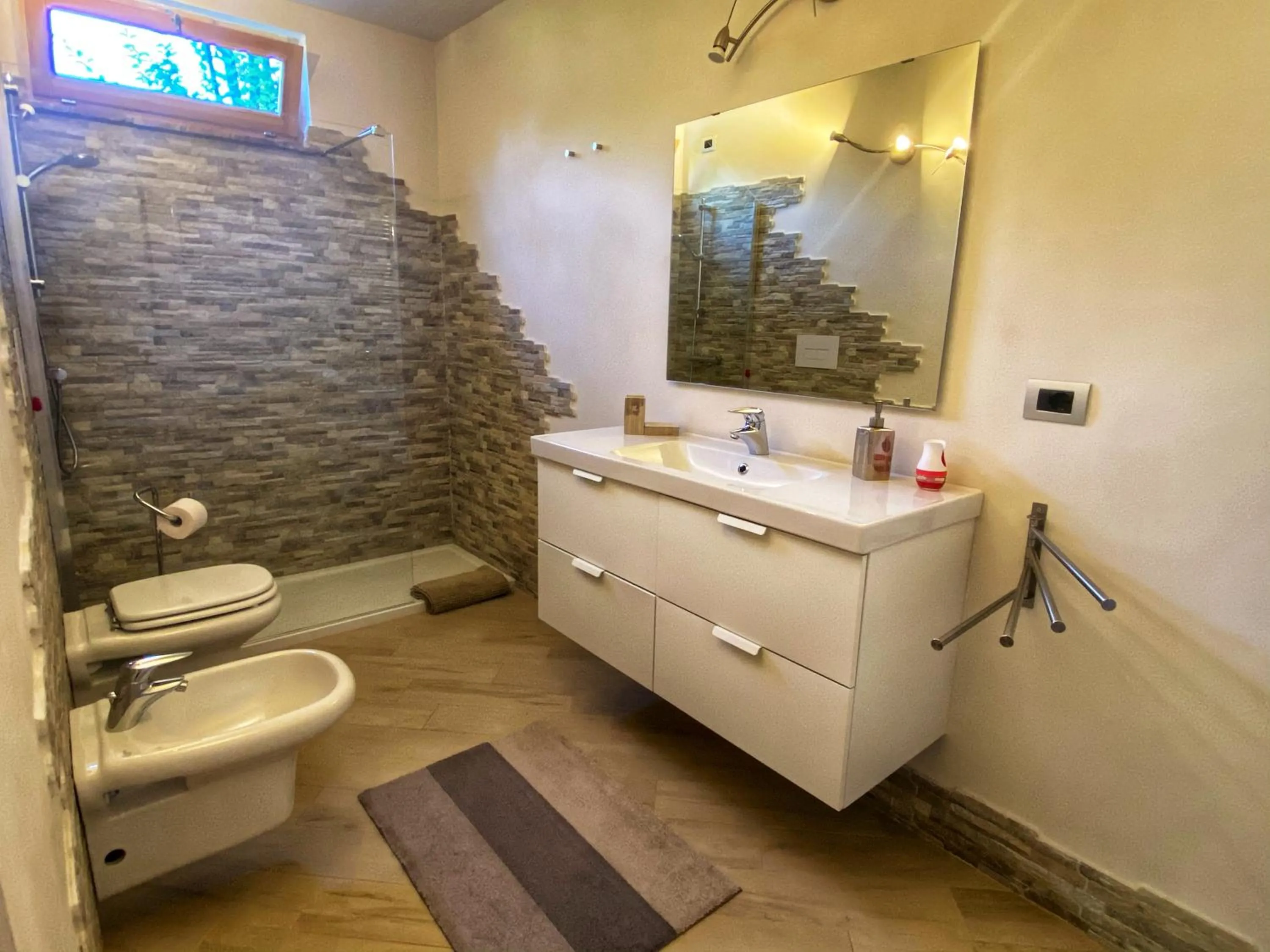 Bathroom in Asso Bed & Breakfast