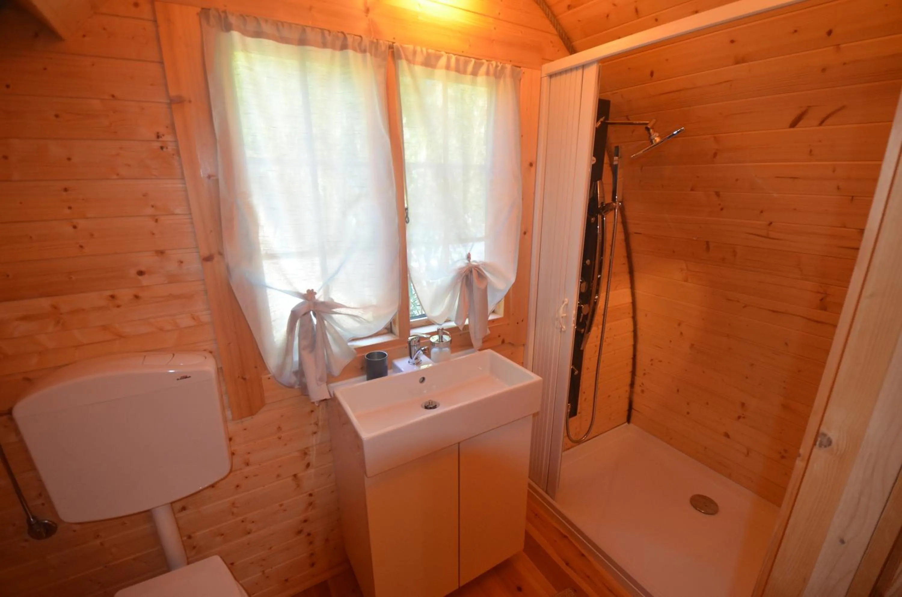 Bathroom in Asso Bed & Breakfast