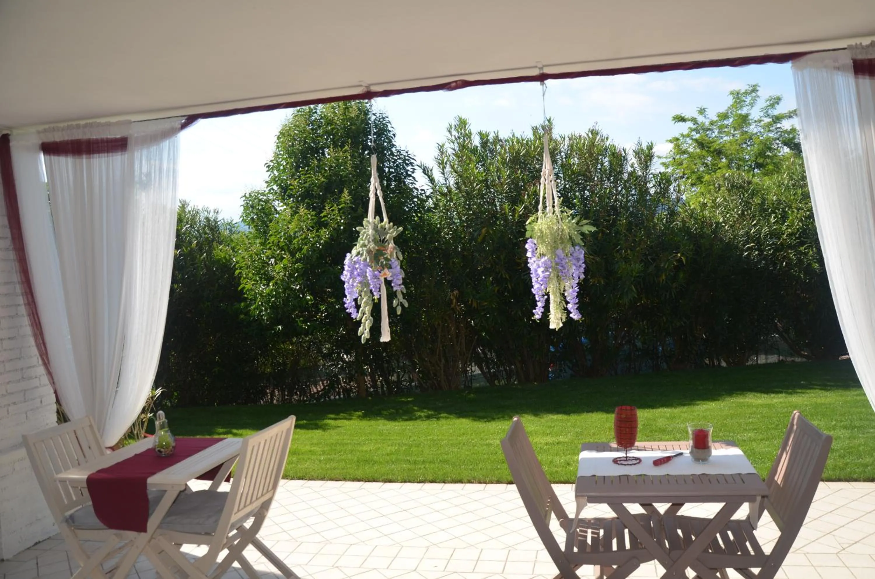 Patio in Asso Bed & Breakfast