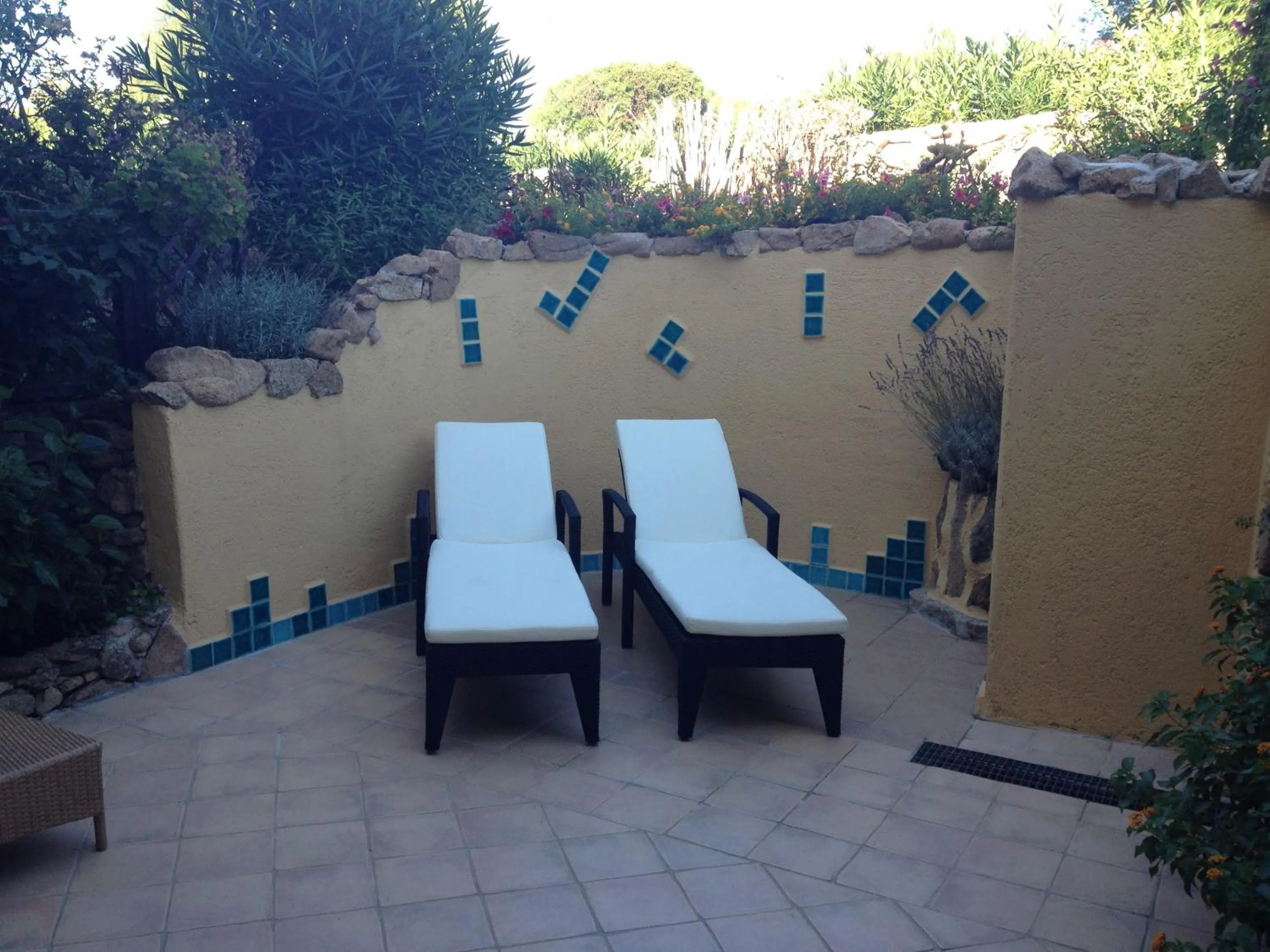 Garden in Luxury Apartment Sardegna