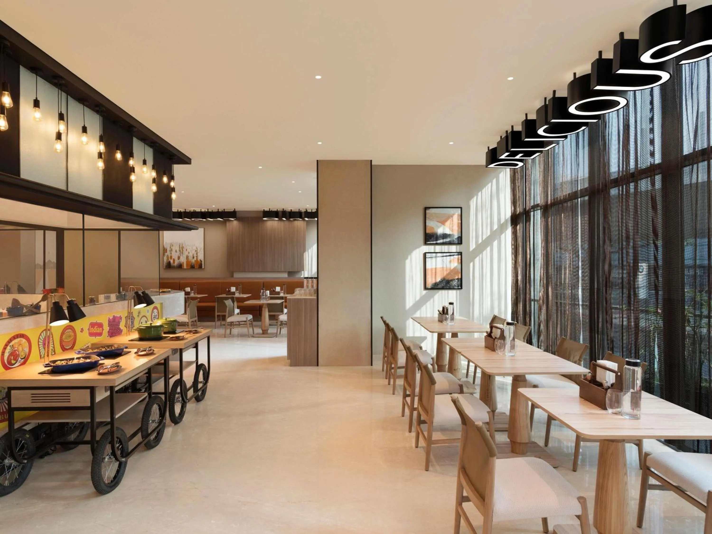 Restaurant/places to eat in ibis Mumbai BKC