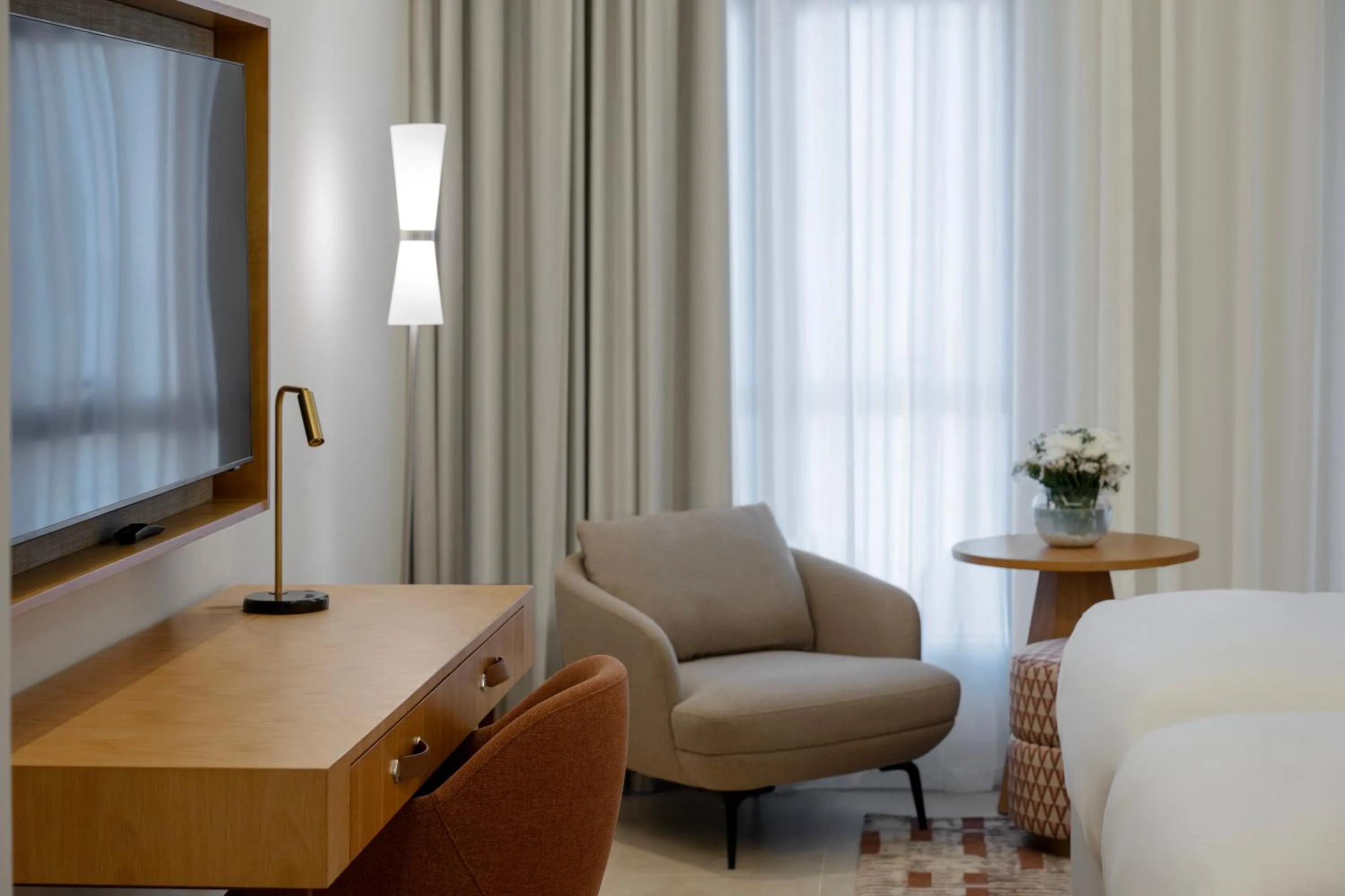 Bedroom, Bed in Mercure Hotel Khamis Mushait by Accor