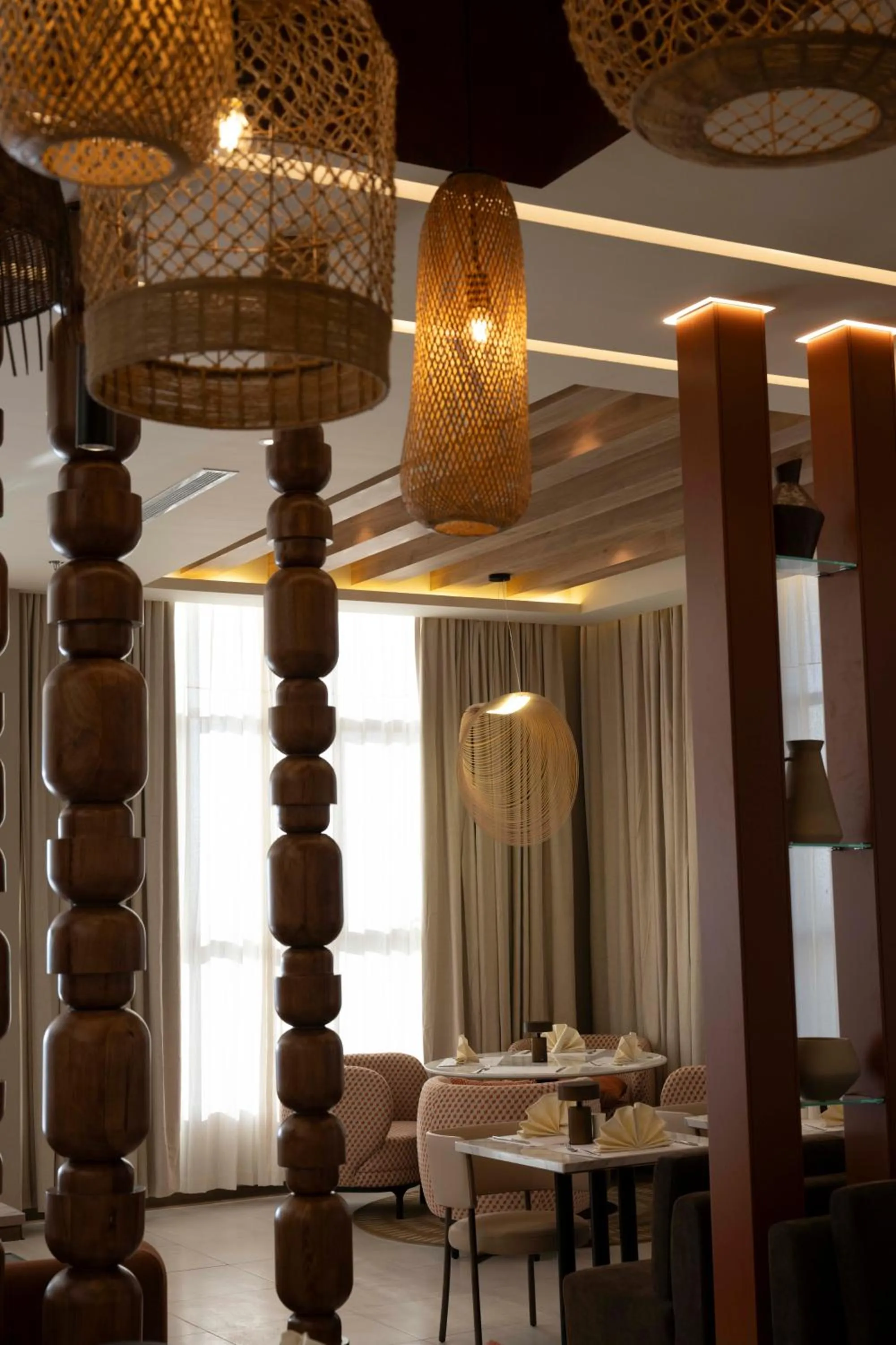 Restaurant/places to eat in Mercure Hotel Khamis Mushait by Accor