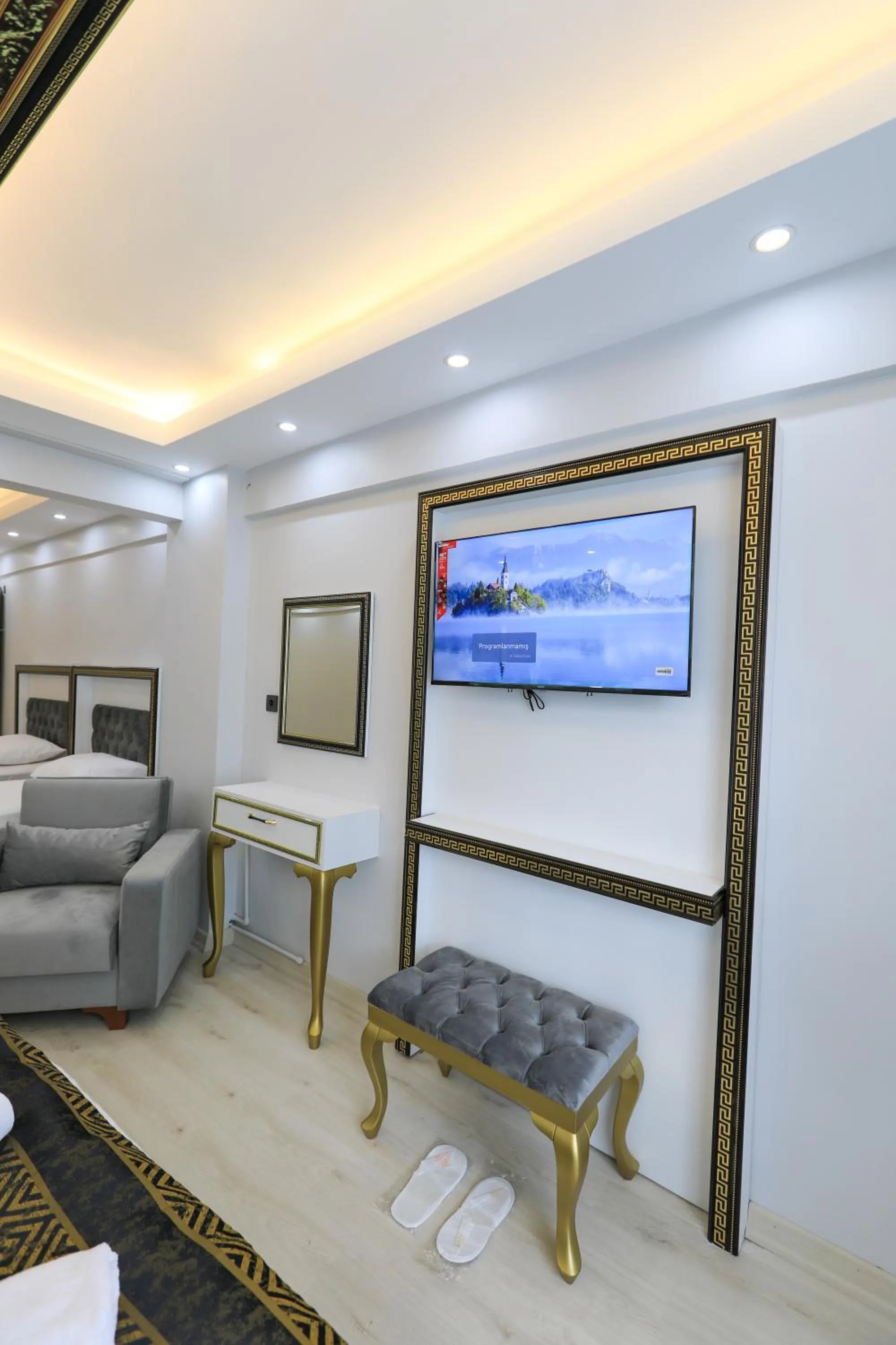 TV and multimedia in Istanbul Hotel&Guesthouse