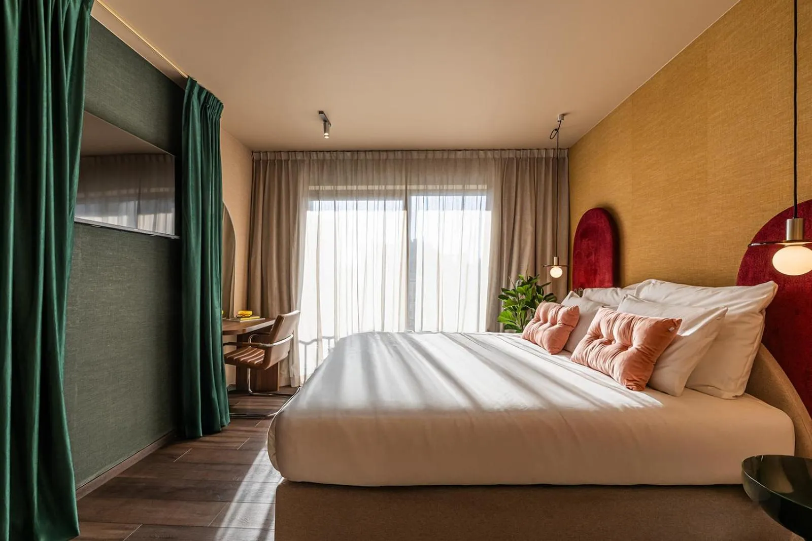 Bed in The Ostendian