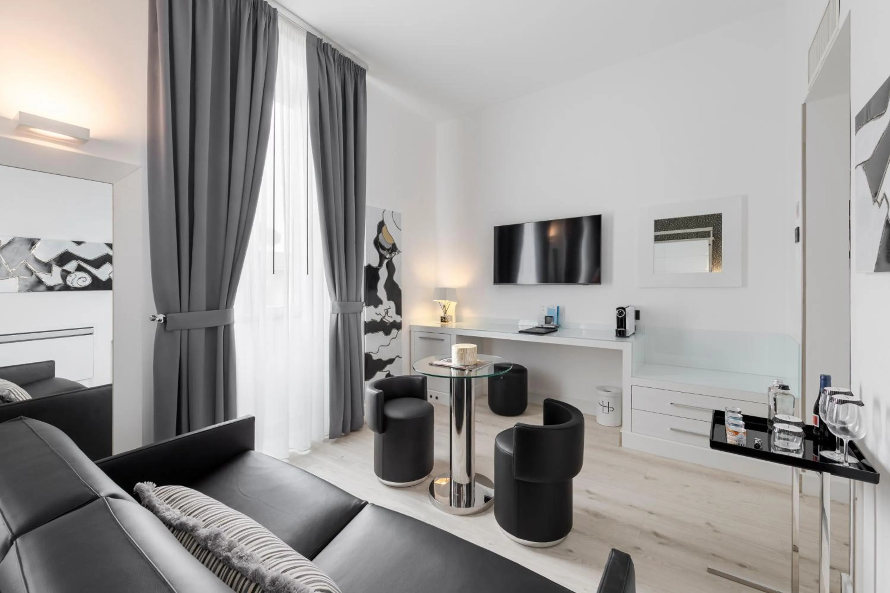 Bedroom in LHP River Club