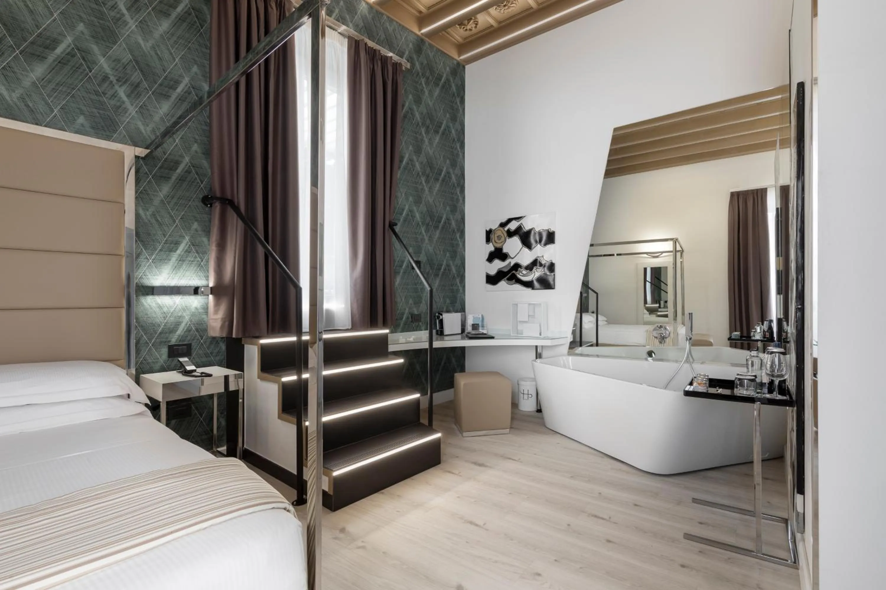 Hot Tub, Bed in LHP River Club