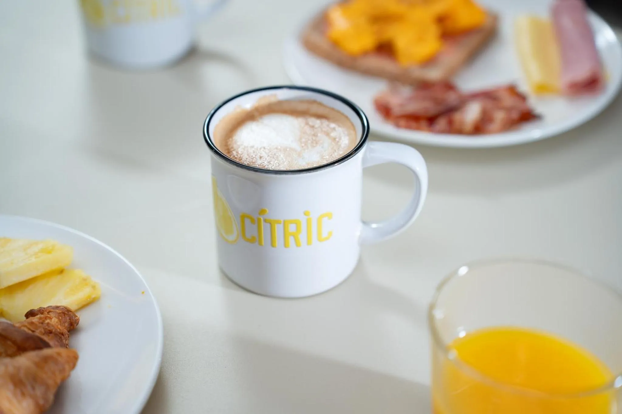 Lemonade Stays Santiago de Compostela