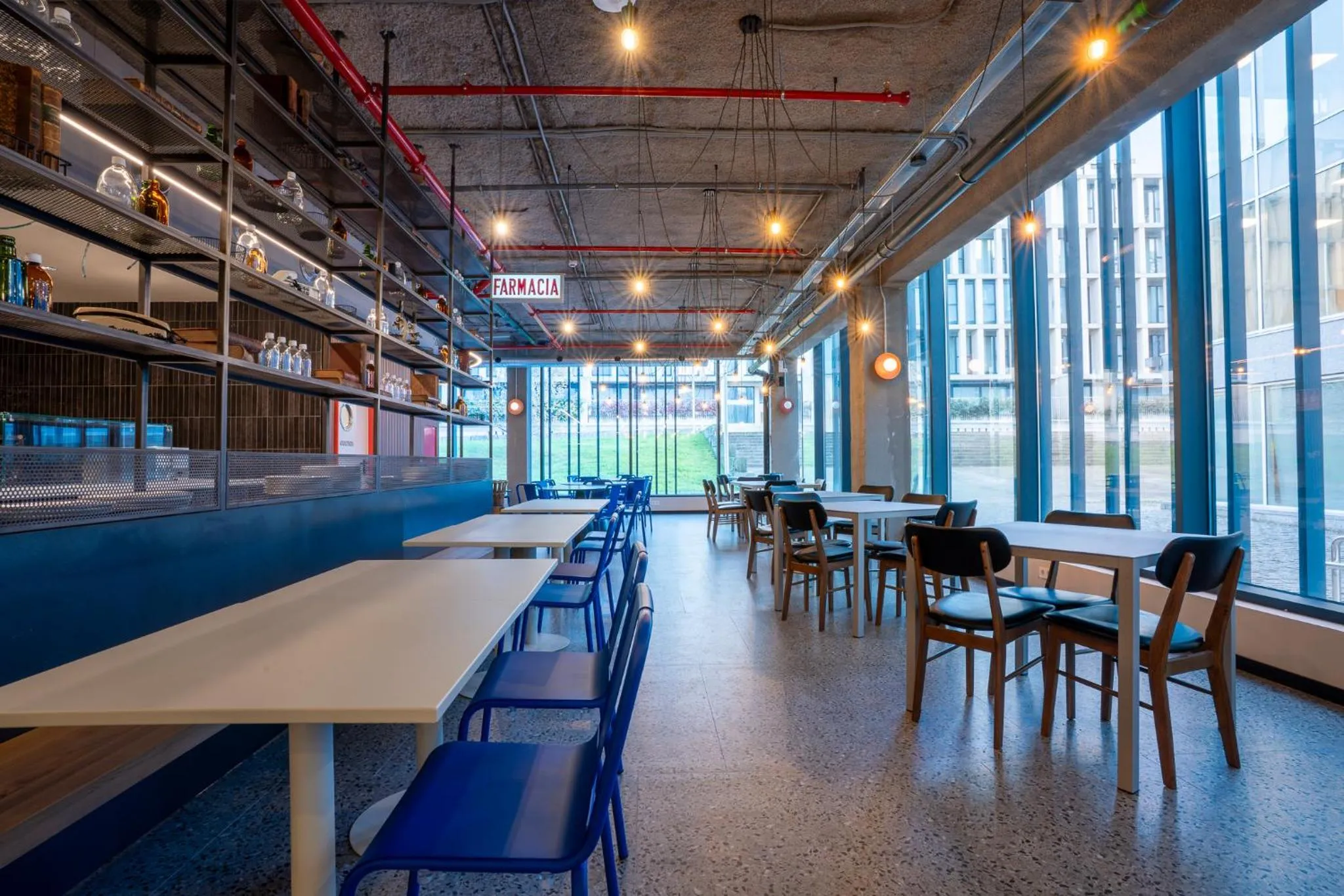 Lemonade Stays Santiago de Compostela