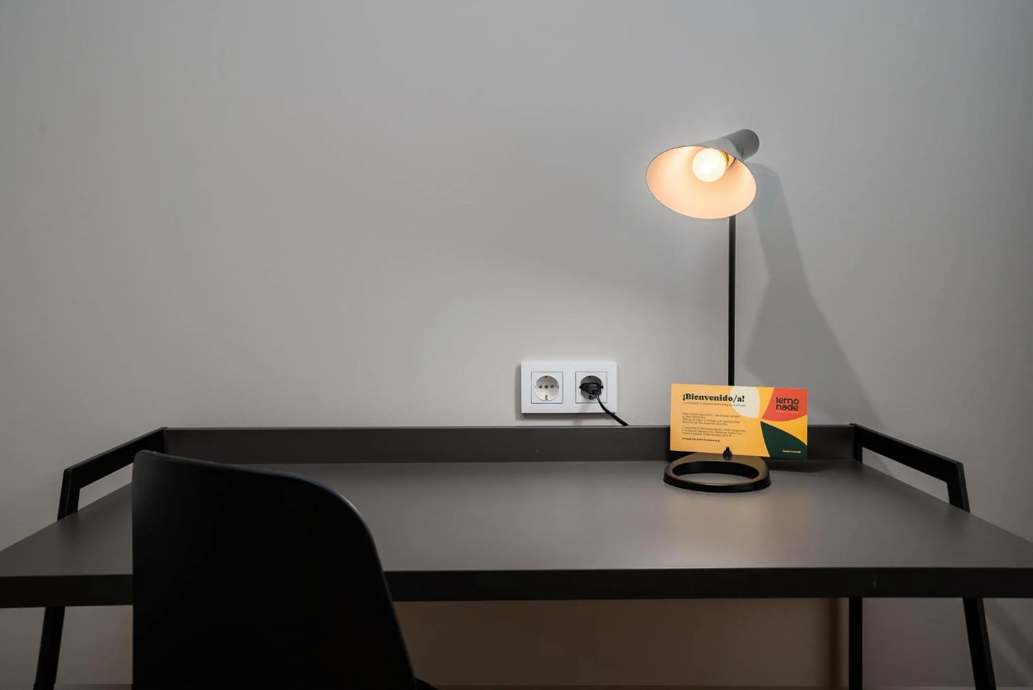 Lemonade Stays Santiago de Compostela