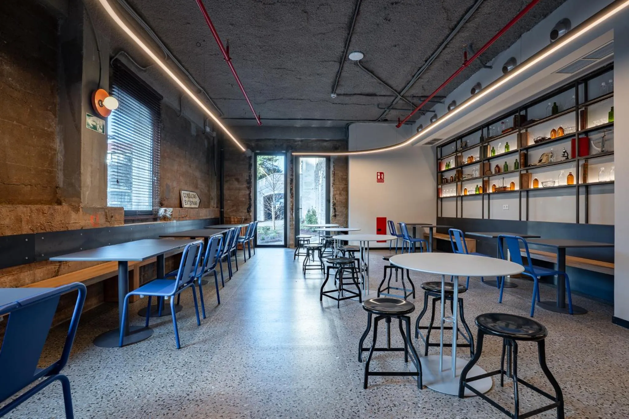 Lemonade Stays Santiago de Compostela