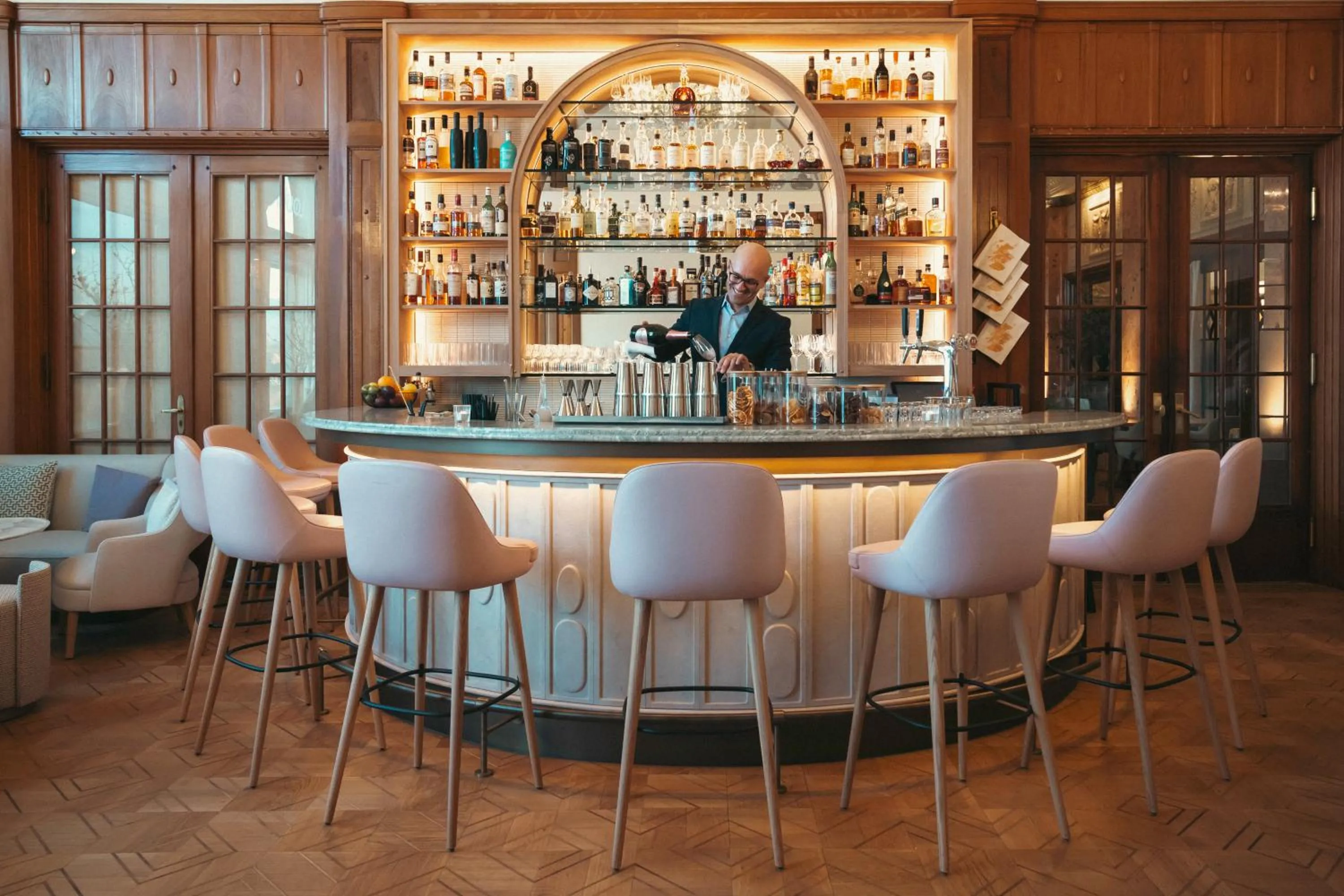 Lounge or bar in Art Deco Hotel Montana Luzern