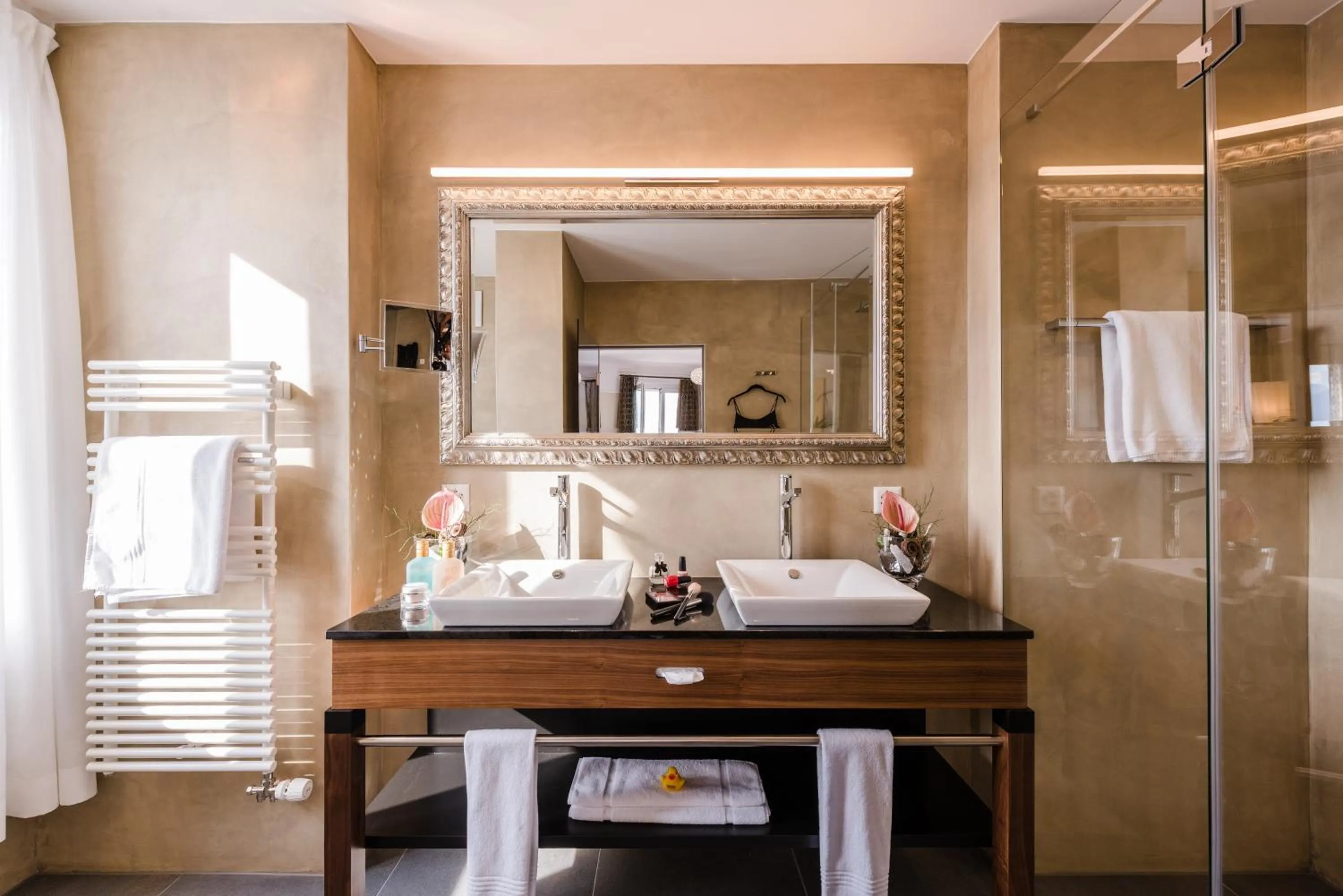 Bathroom in Art Deco Hotel Montana Luzern