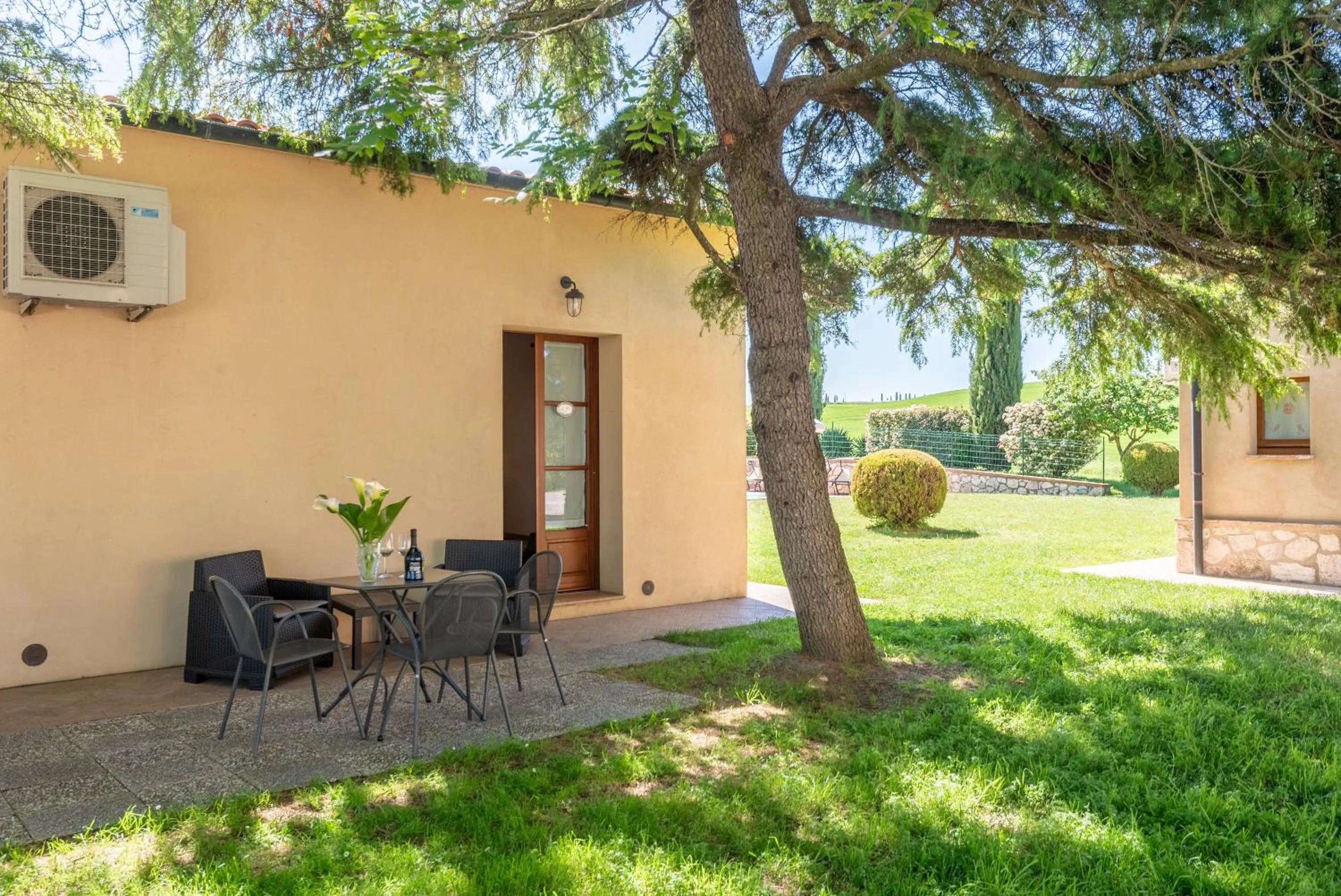 Standard Queen Room in Agriturismo Sant'Ansano