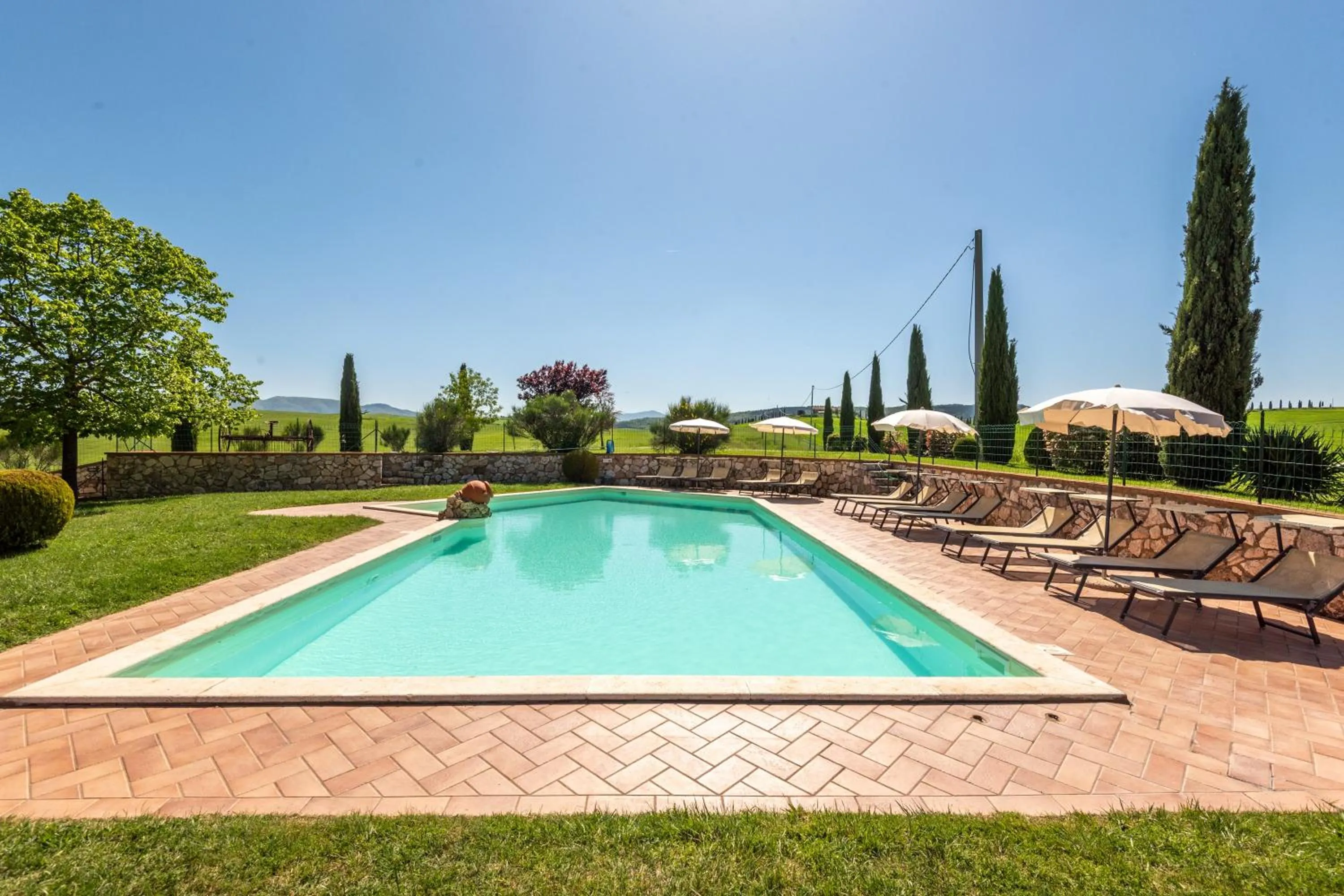 Two-Bedroom Deluxe Apartment with Garden View in Agriturismo Sant'Ansano