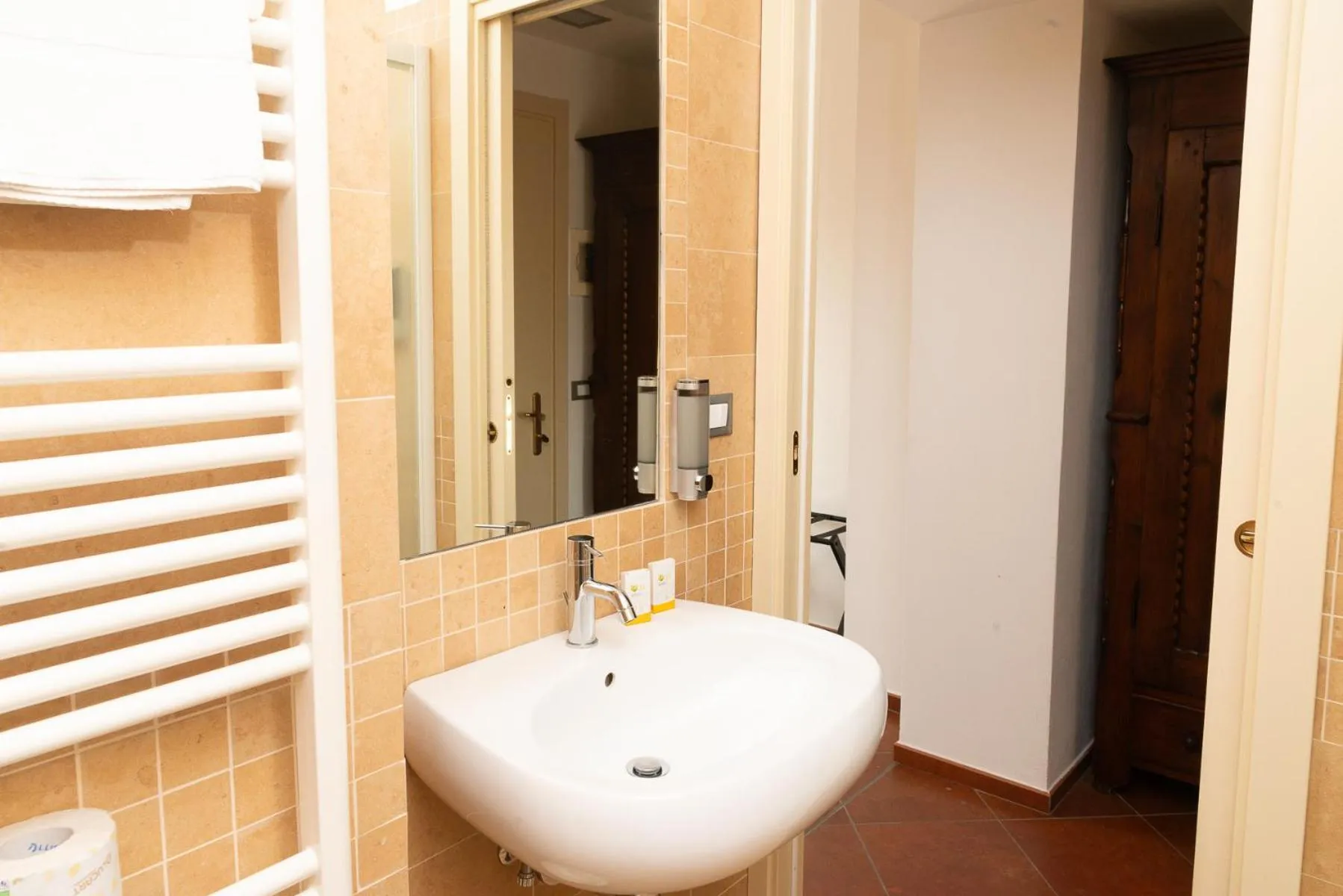 Bathroom in La Rocca Relais