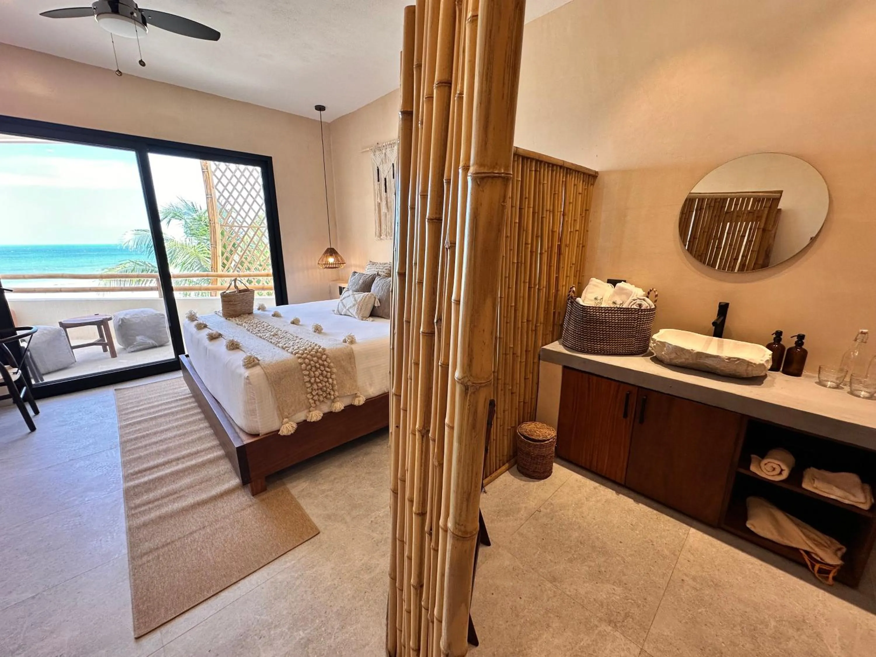 Bathroom, Bed in Ana y Jose Holbox Hotel & Beach Club
