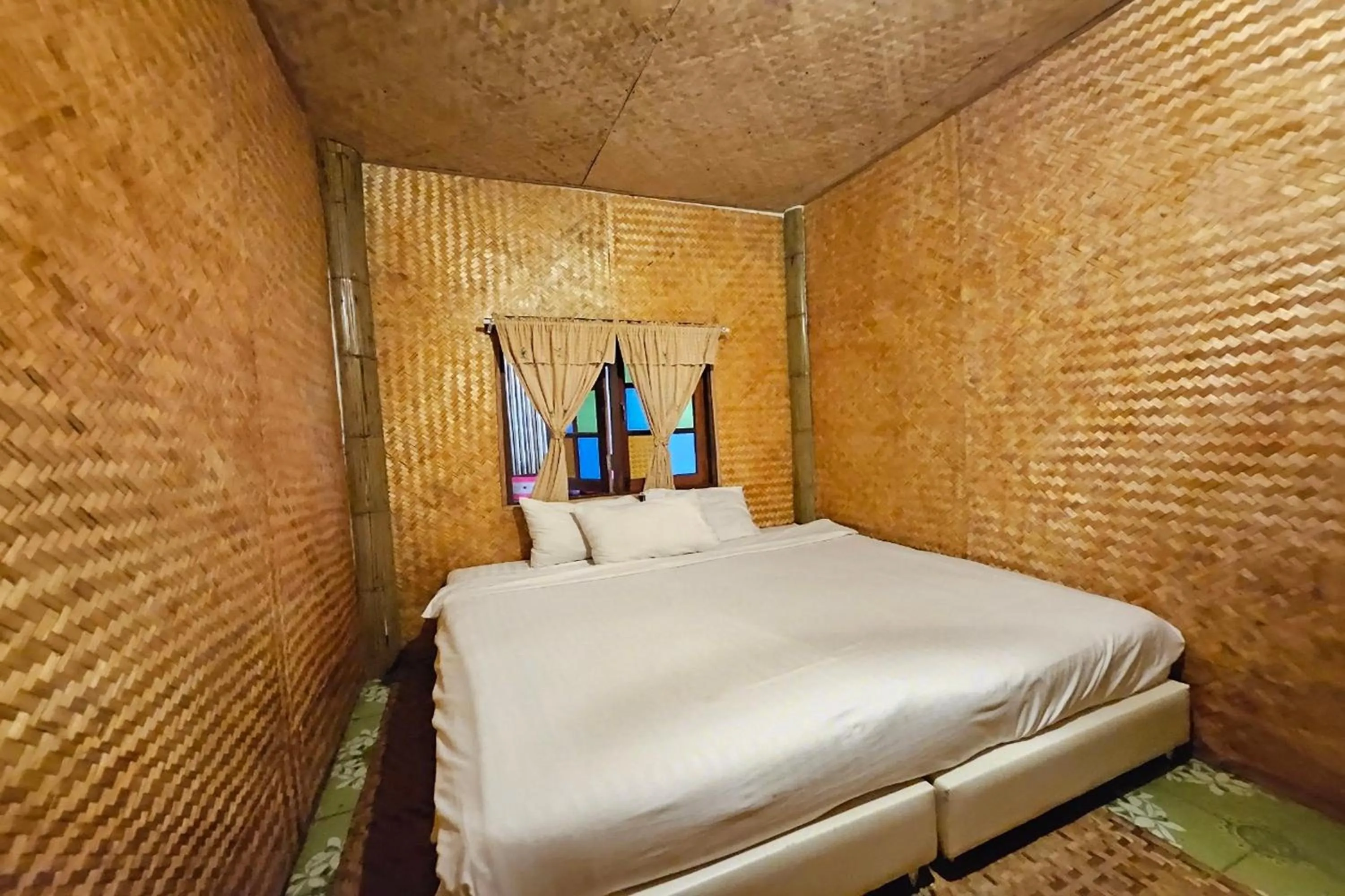 Bedroom, Bed in Mae Mae Home