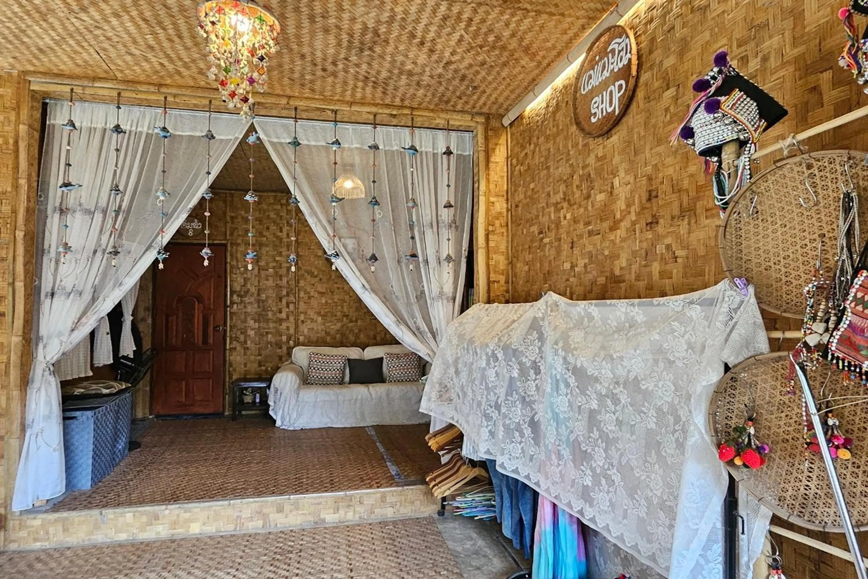 Lobby or reception, Bed in Mae Mae Home