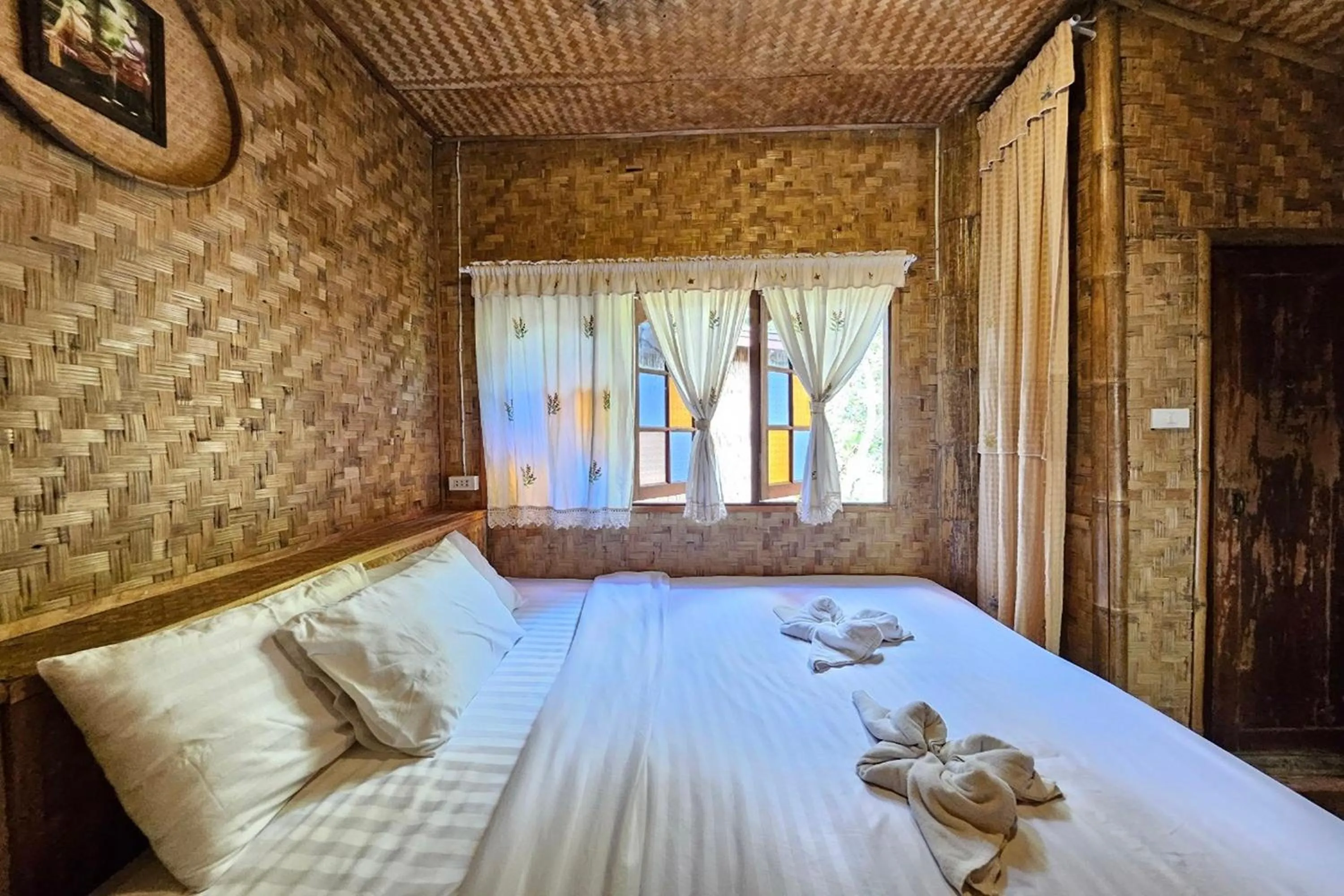 Bedroom, Bed in Mae Mae Home