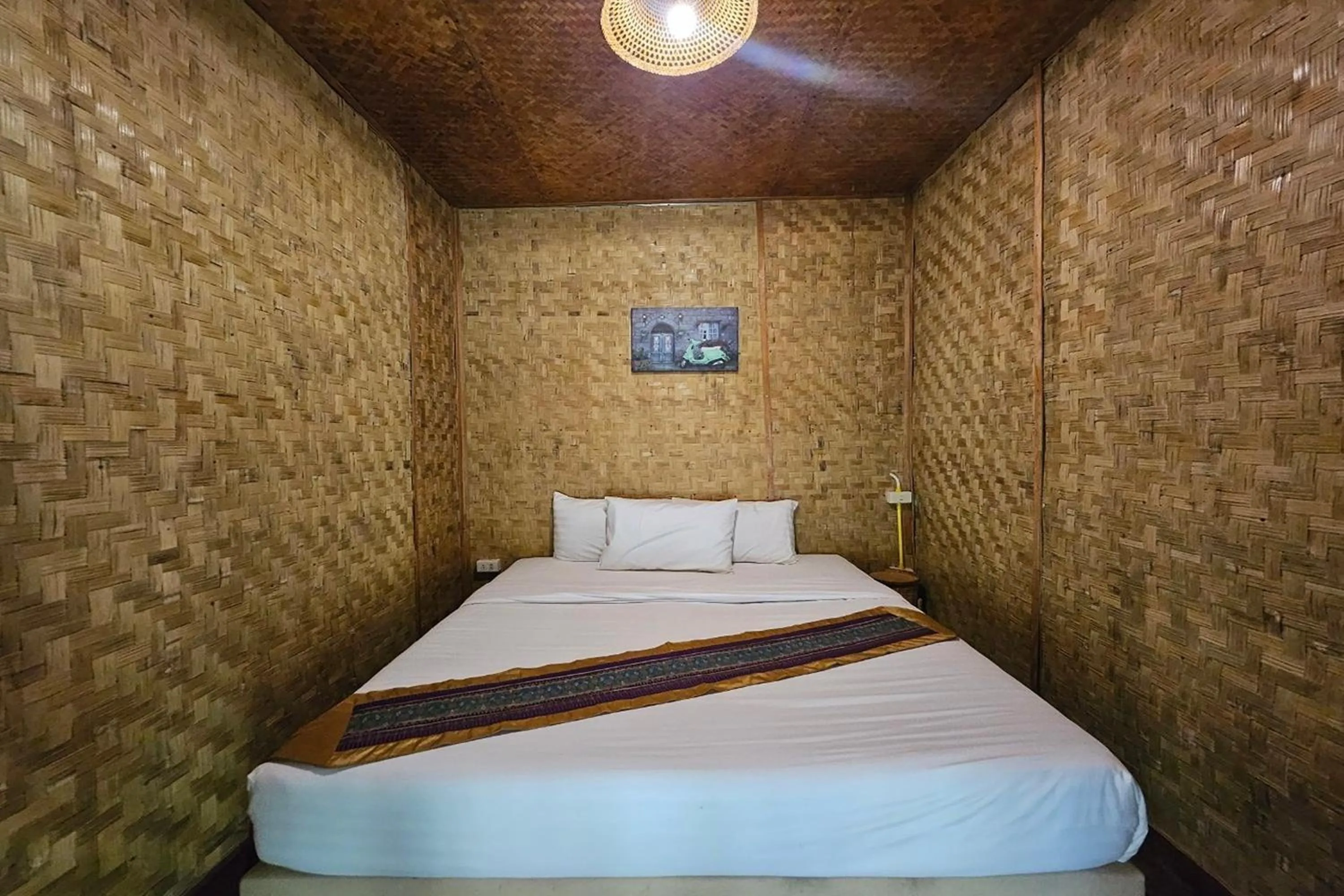 Bedroom, Bed in Mae Mae Home