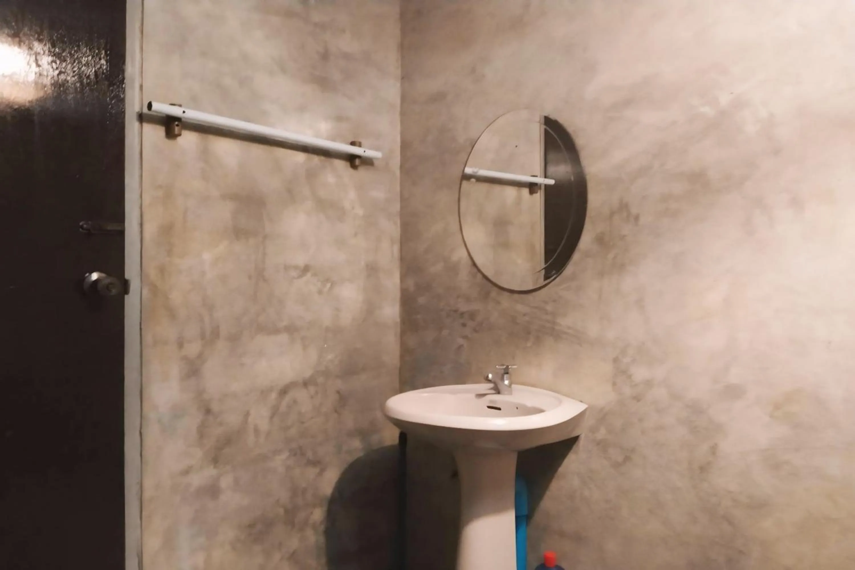 Shower in Mae Mae Home