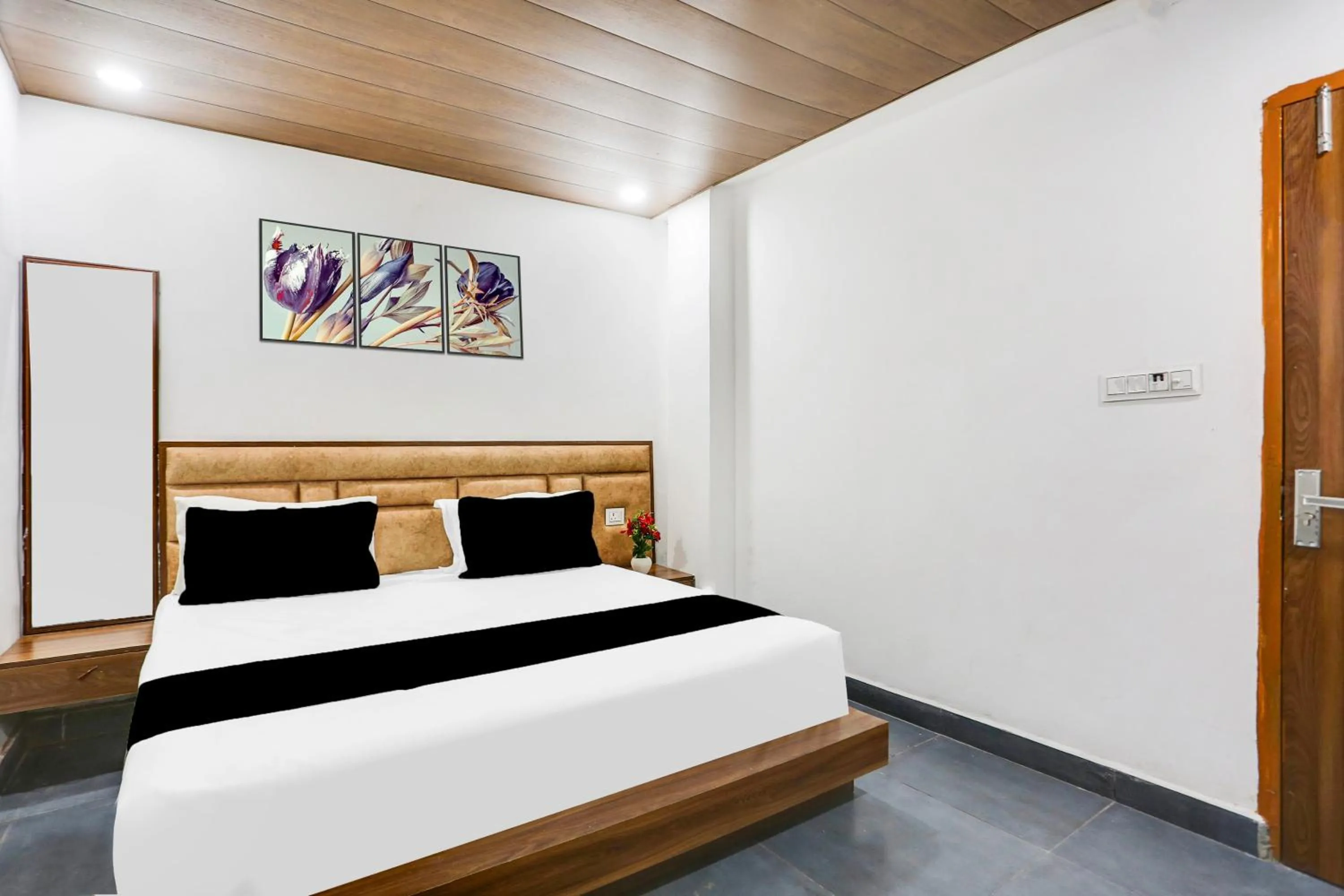 Hotel O The signature stay