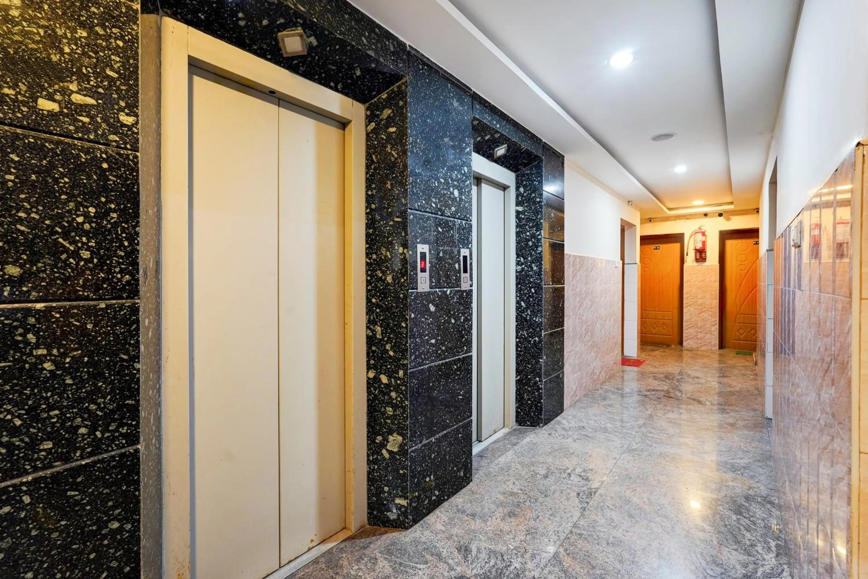 Lobby or reception in Super Townhouse Balaji Dental College Pallikarani Formerly Orchid Sankrish