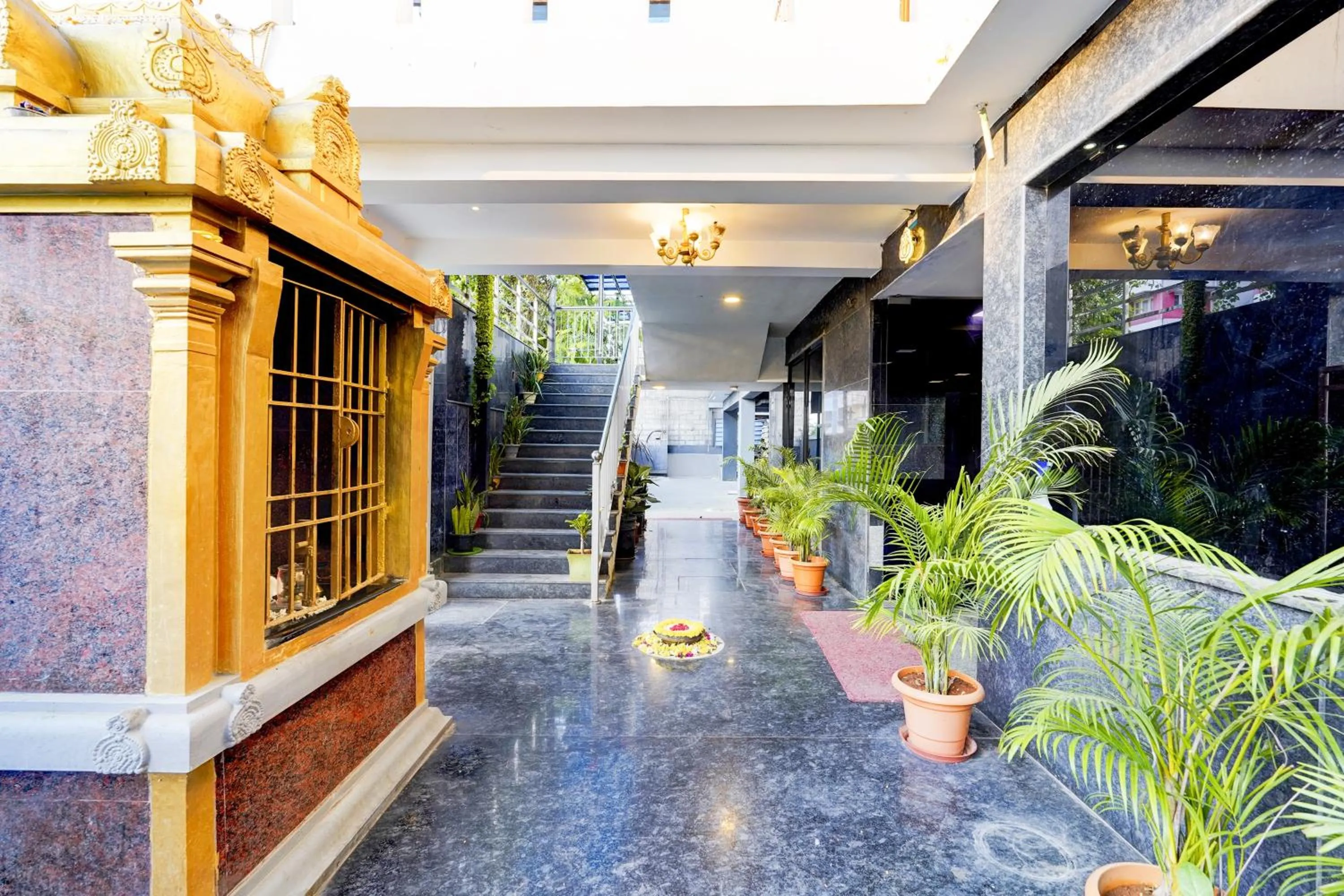 Lobby or reception in Super Townhouse Balaji Dental College Pallikarani Formerly Orchid Sankrish