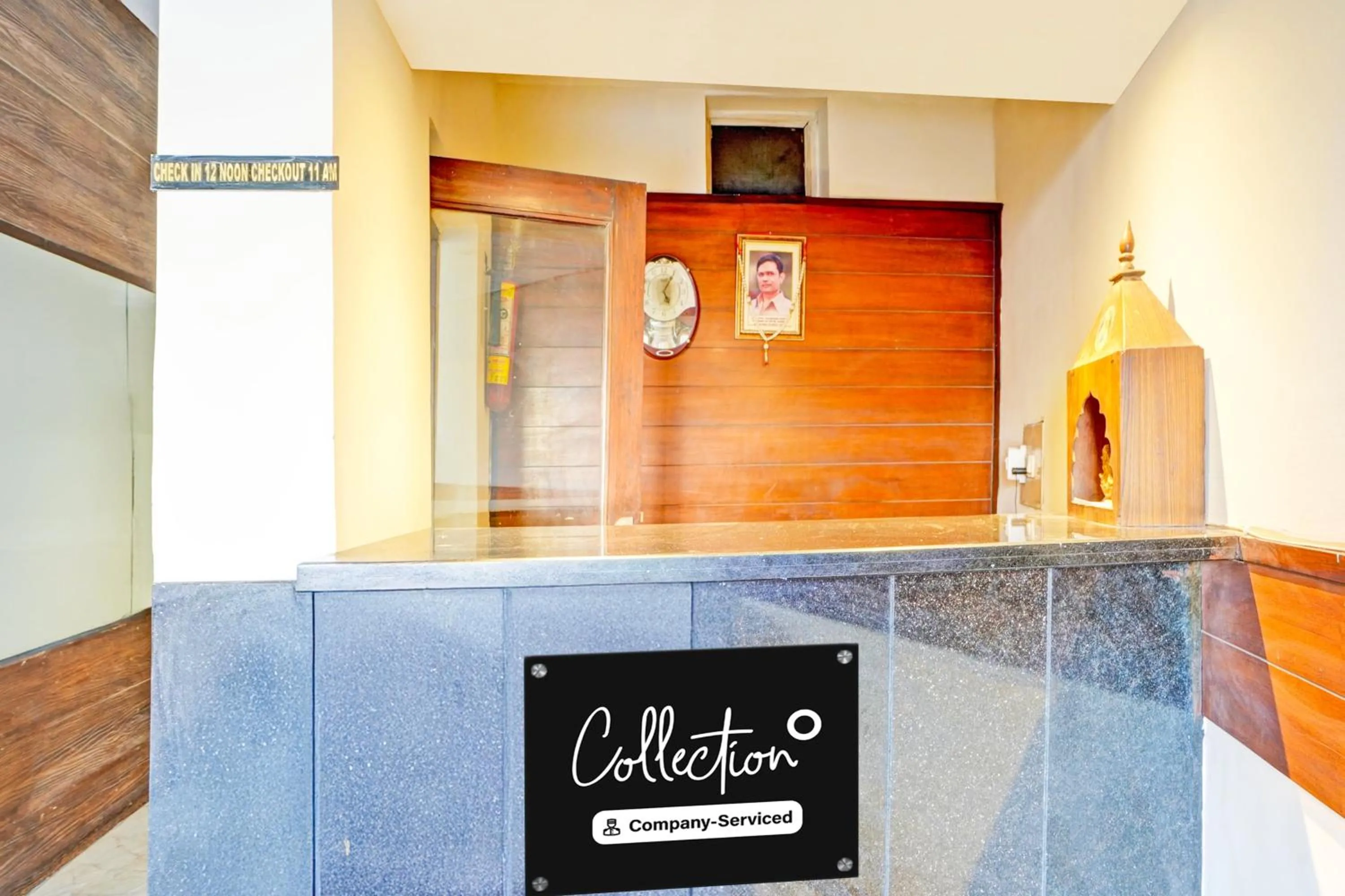 Collection O Phoolbagh Near DD Mall