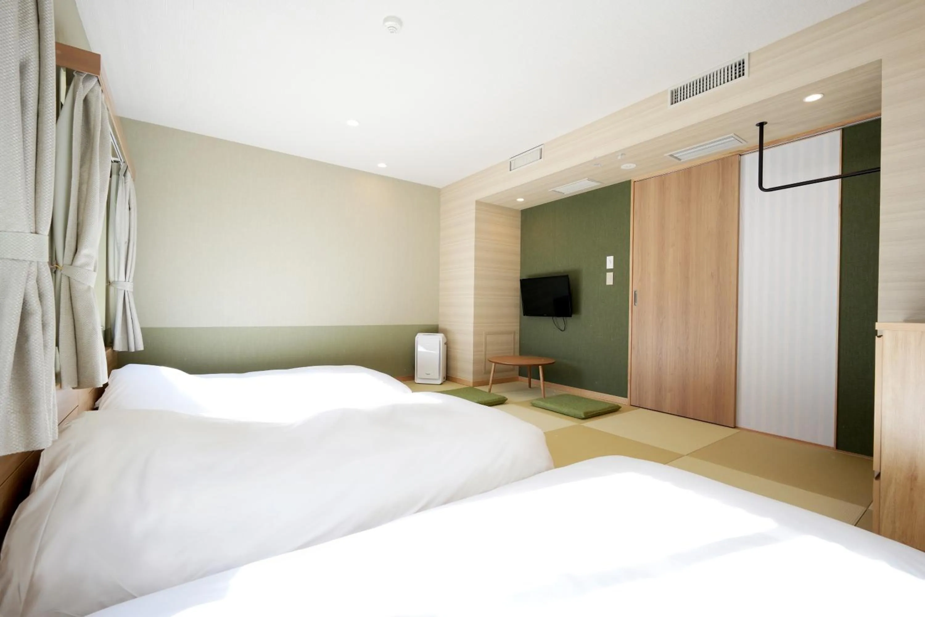 Photo of the whole room, Bed in Grand Lectore Yugawara - TKP Hotels & Resorts