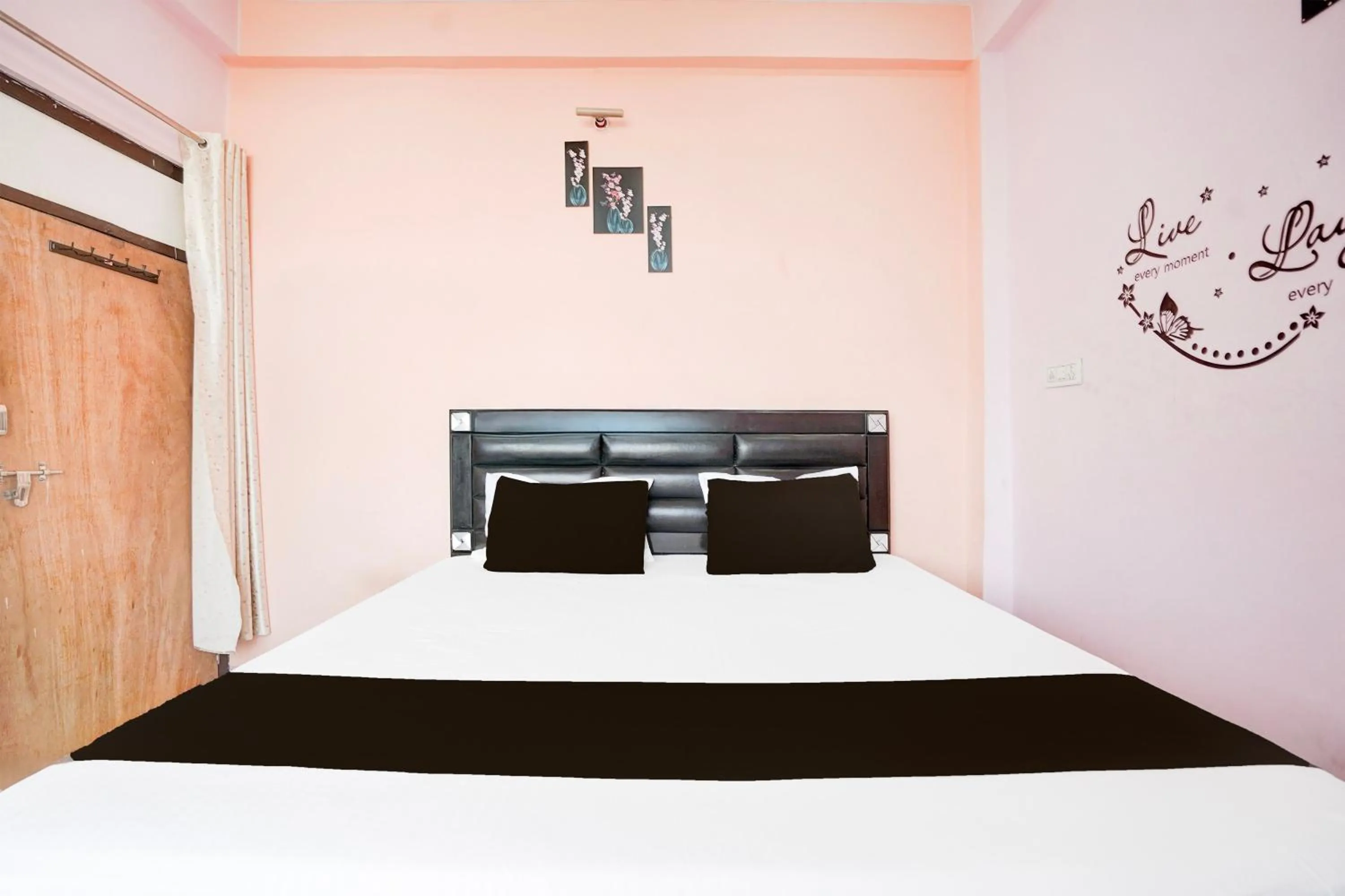 Hotel O Pankaj